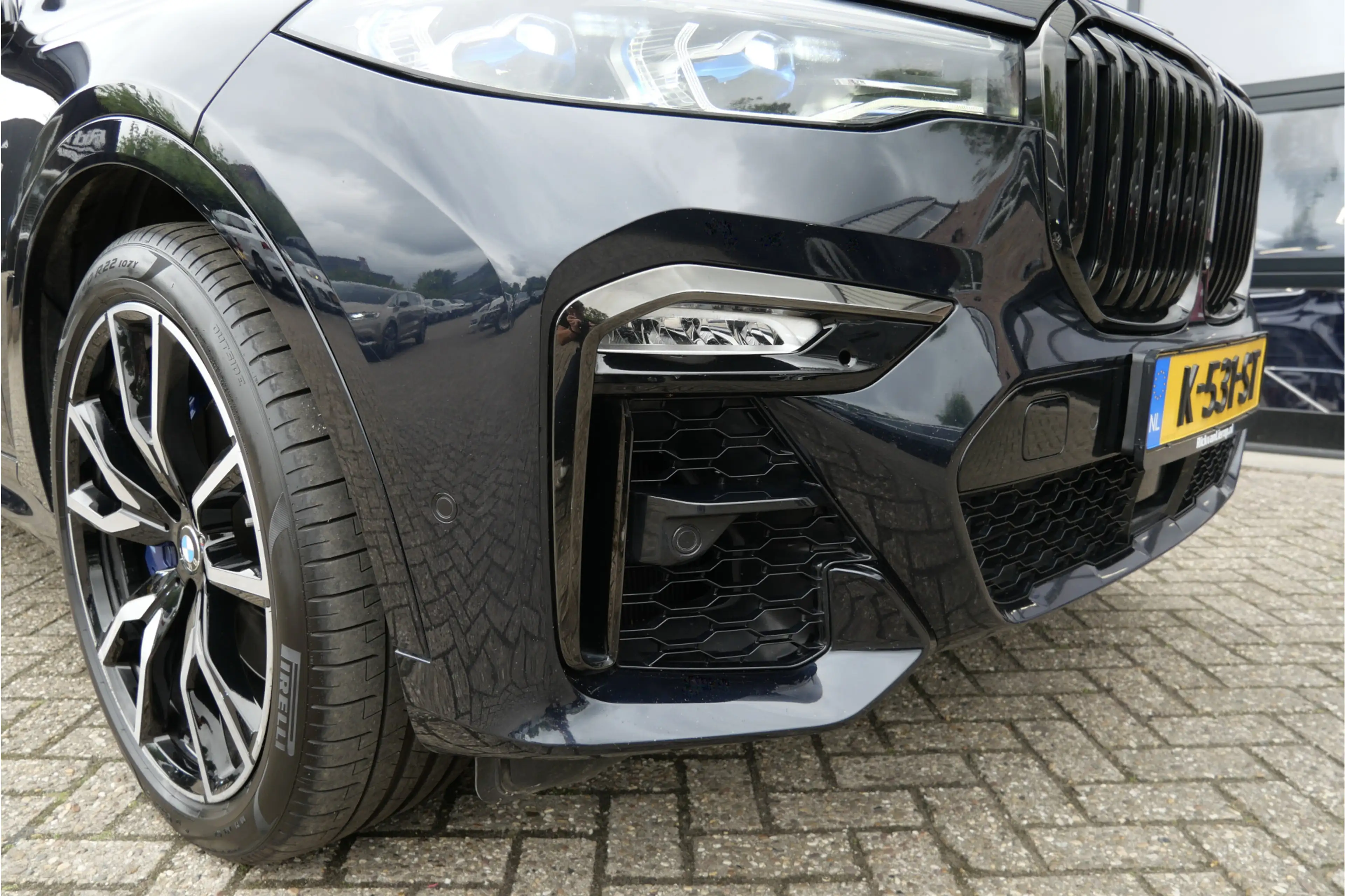 BMW X7 M50d 400 PK High Executive 7p | Pano | H&K | 22'' — photo 37