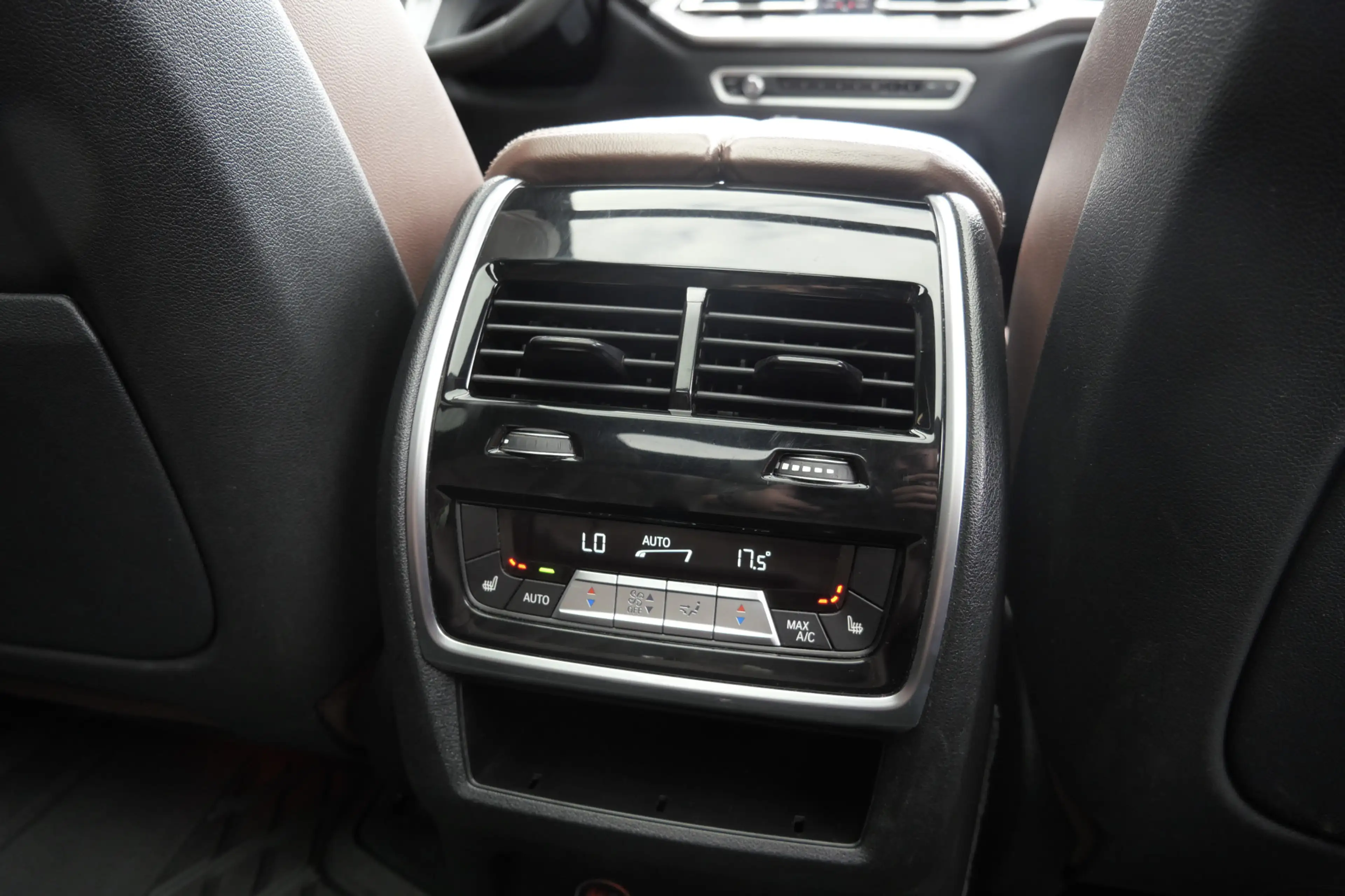 BMW X7 M50d 400 PK High Executive 7p | Pano | H&K | 22'' — photo 50