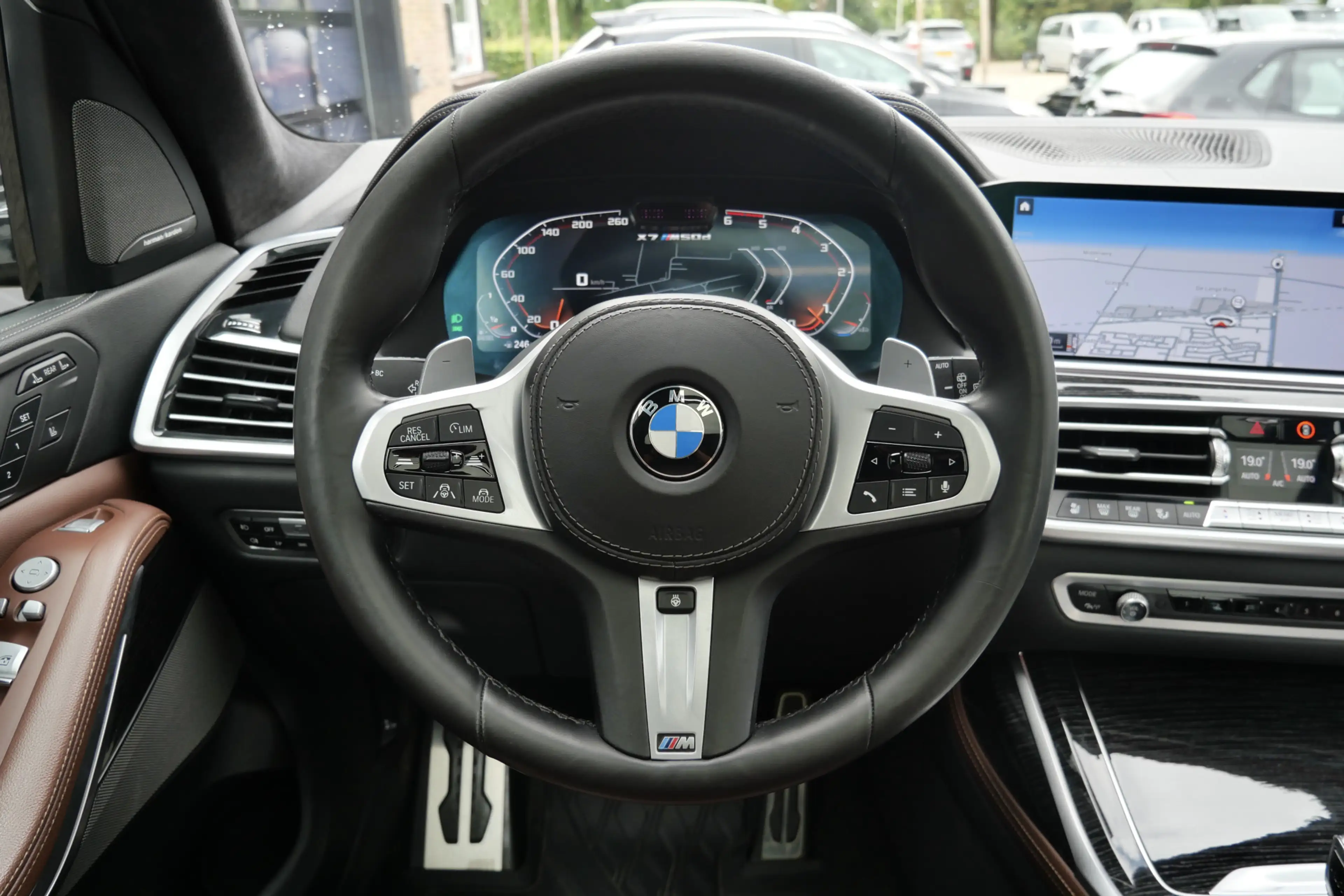 BMW X7 M50d 400 PK High Executive 7p | Pano | H&K | 22'' — photo 17