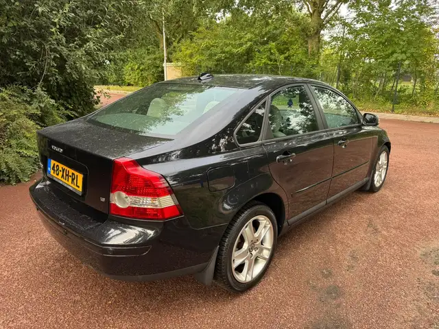 Volvo S40 view 7