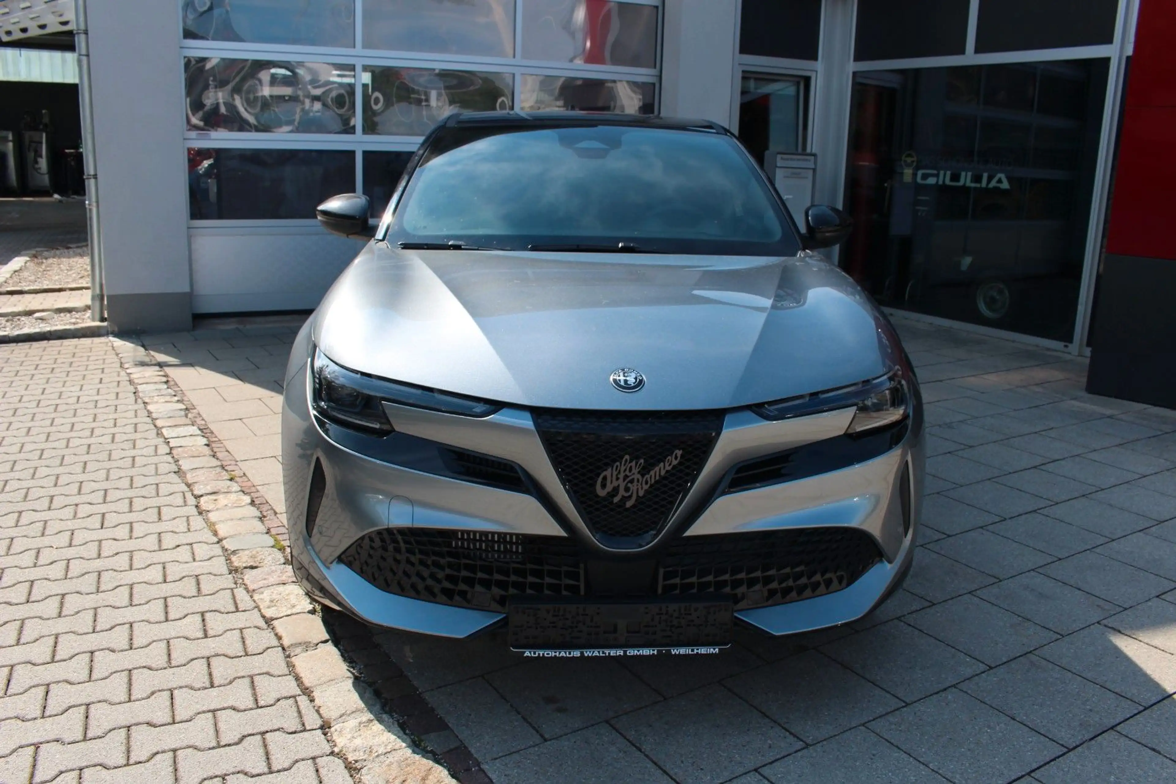 Alfa Romeo Junior Ibrida 1.2 VGT 48-Hybrid 107 kW Ti Q4 — photo 2