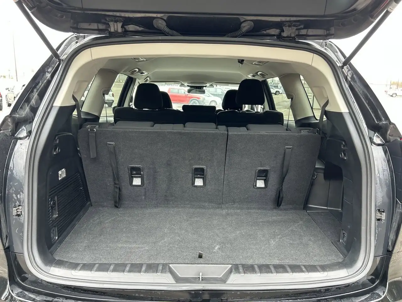 Subaru Ascent снимка Subaru Ascent