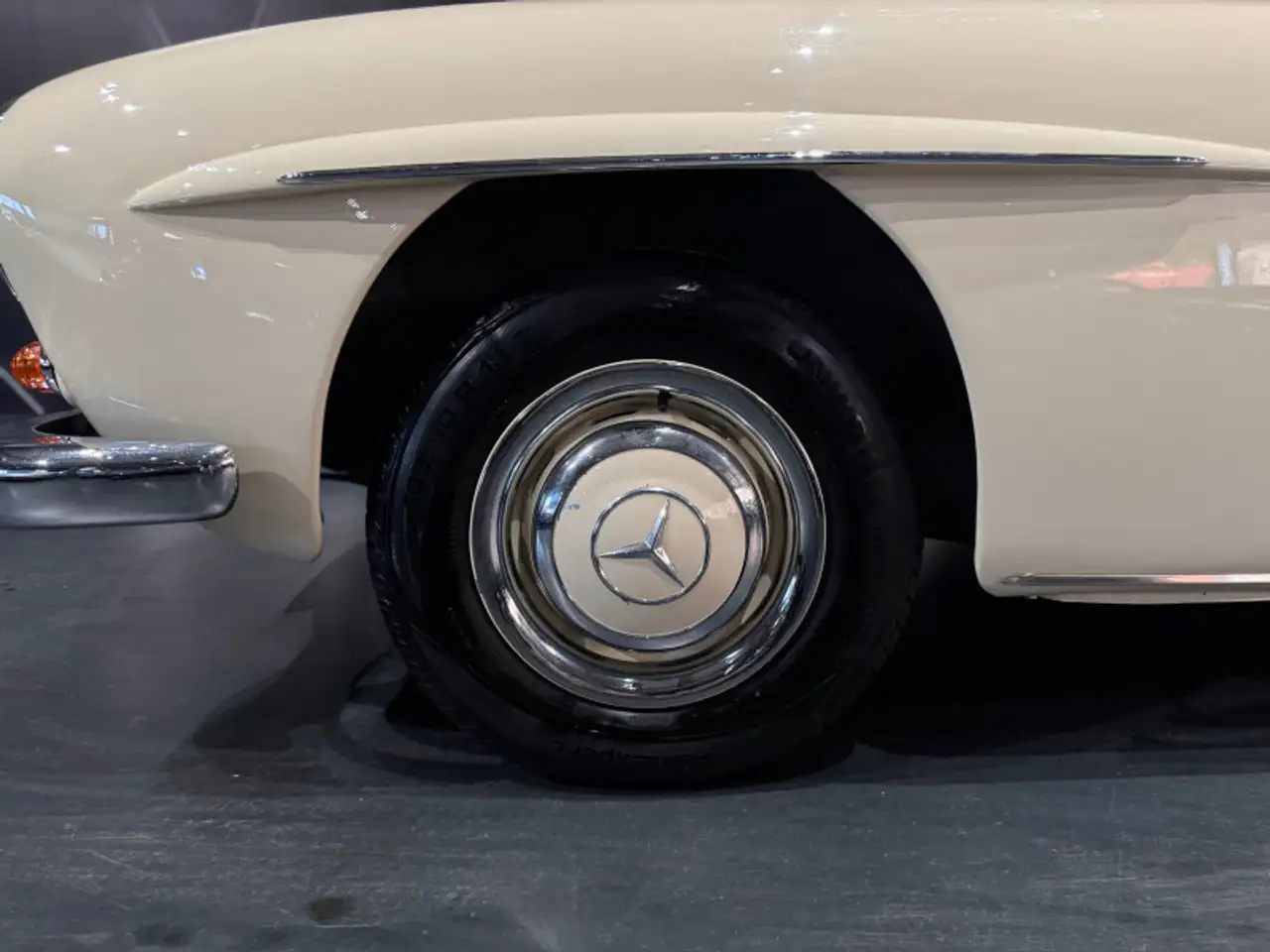 Mercedes-Benz 190 1.9 105 CH CABRIOLET, foto 8