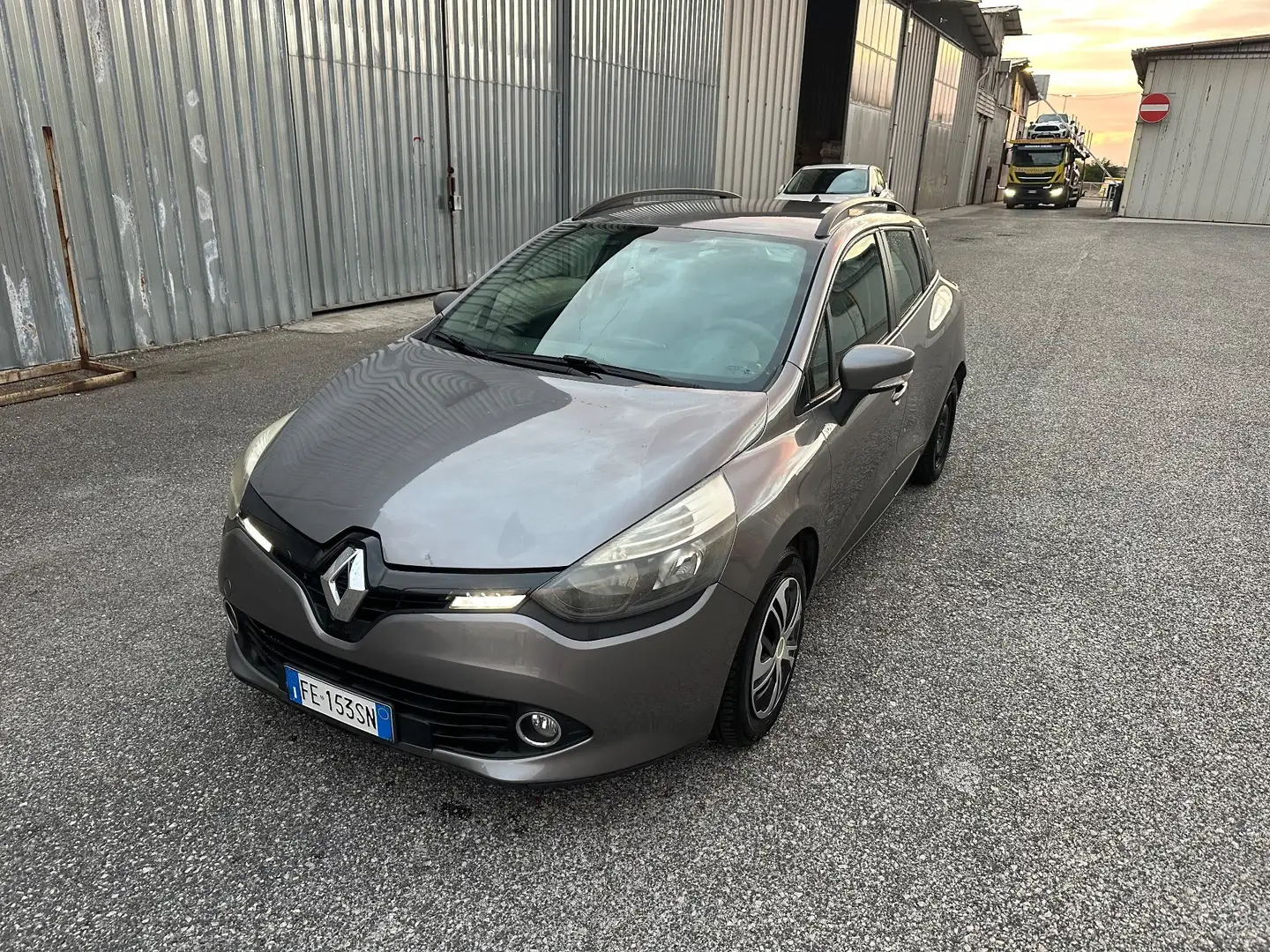 Renault Clio Clio Sporter dCi 8V 75CV Start&Stop Energy Zen Grigio - 1