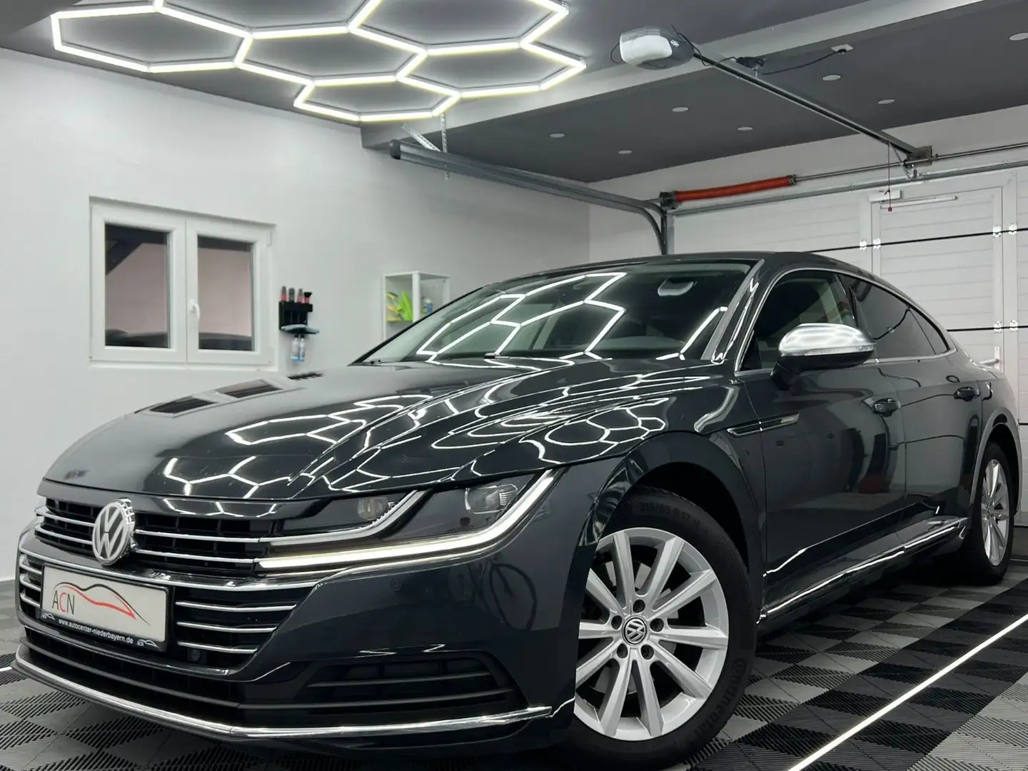 Volkswagen Arteon Lim. Elegance/LED/NAVI/AHK/ACC/URANO-GRAU Grigio - 1