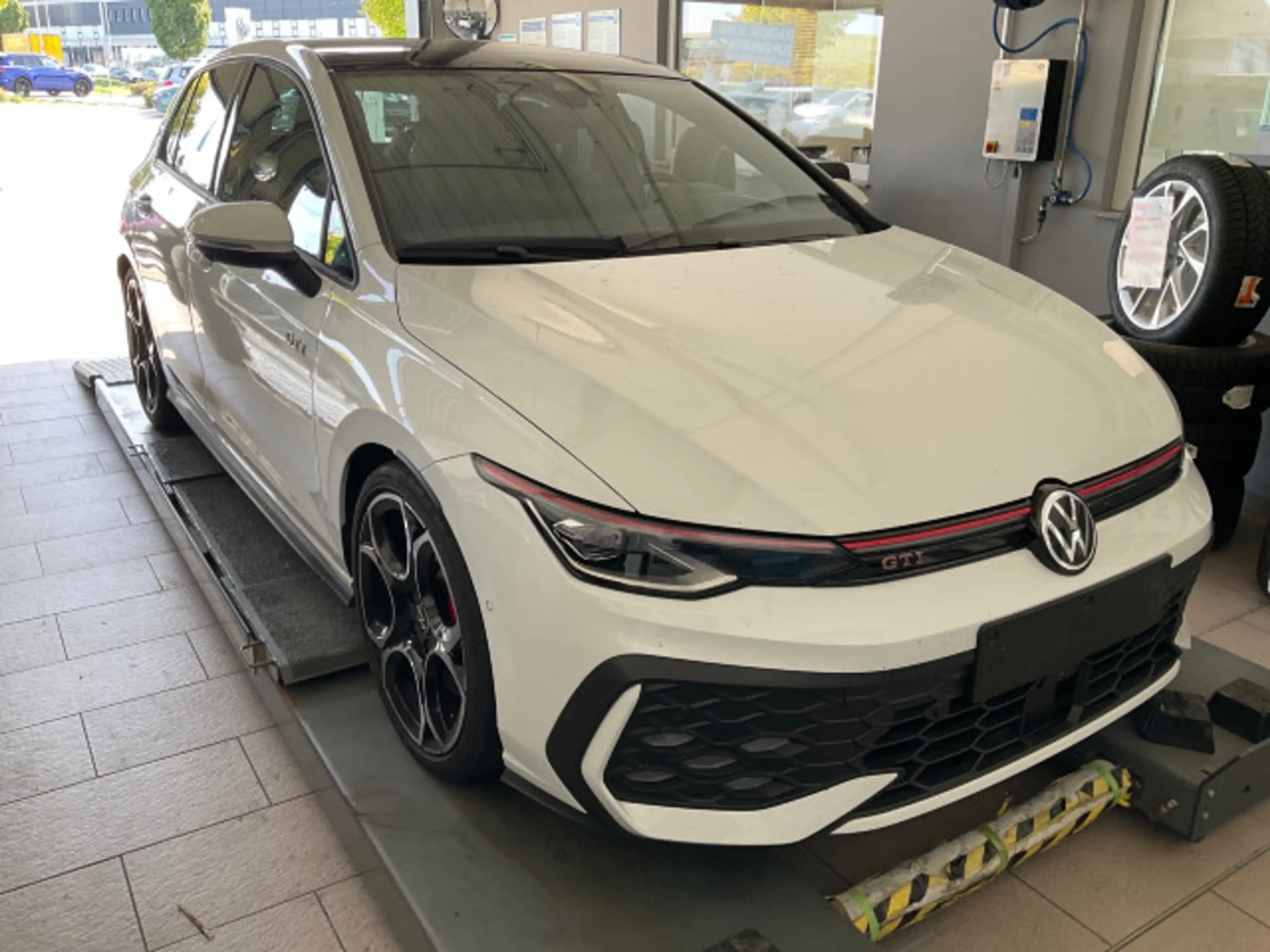Volkswagen Golf GTI Golf VIII GTI DSG Pano Navi LED DCC Haman Kardon — photo 3