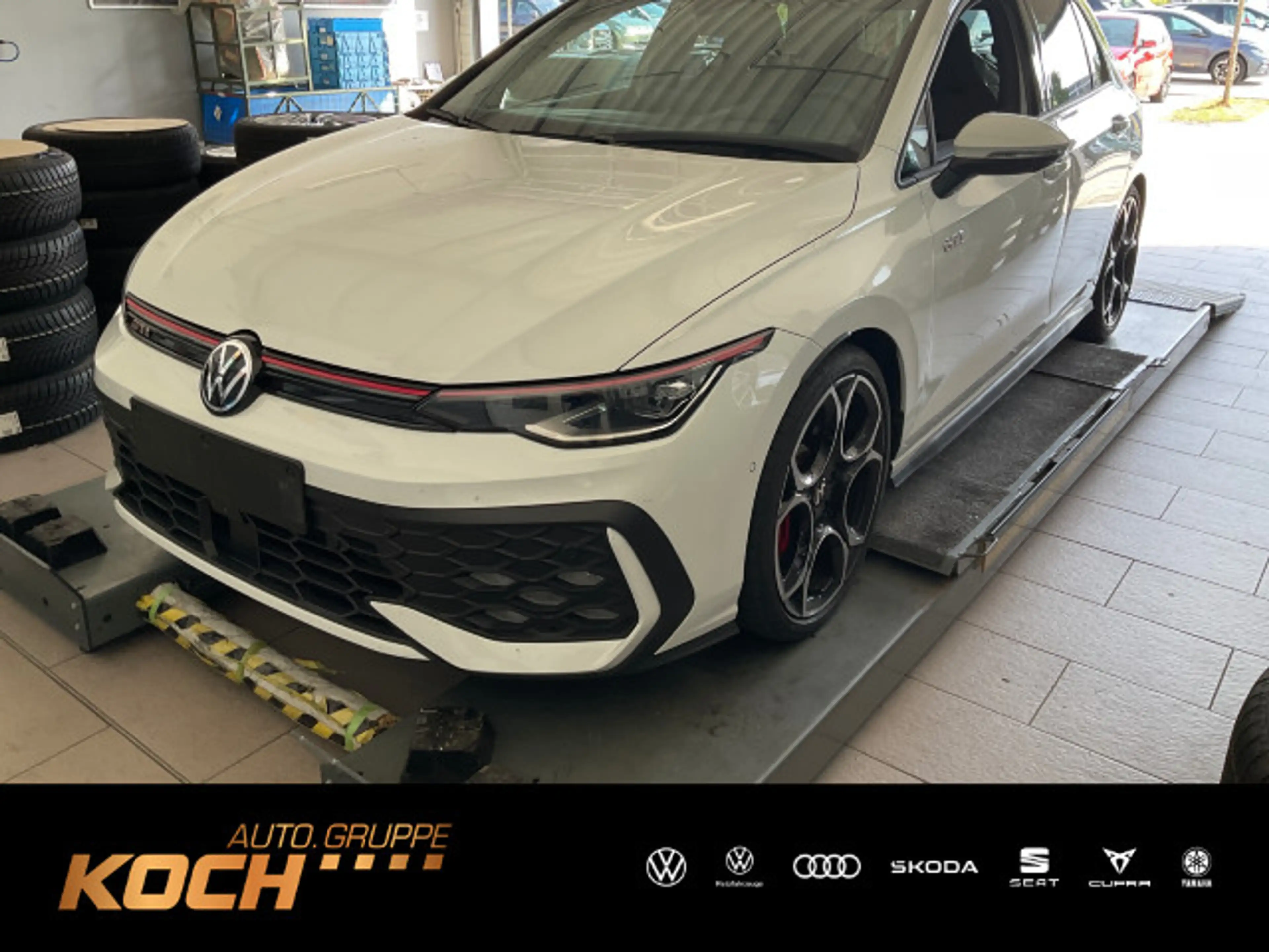 Volkswagen Golf GTI Golf VIII GTI DSG Pano Navi LED DCC Haman Kardon