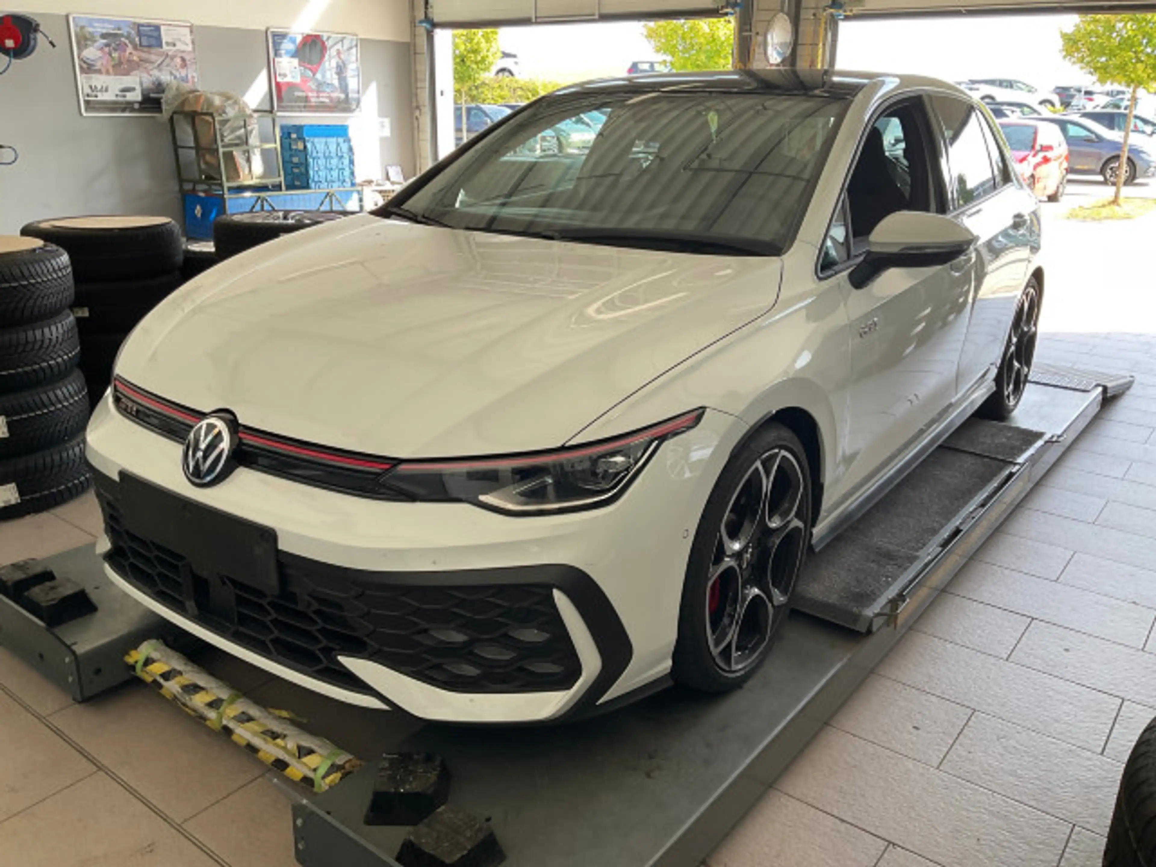 Volkswagen Golf GTI Golf VIII GTI DSG Pano Navi LED DCC Haman Kardon — photo 2