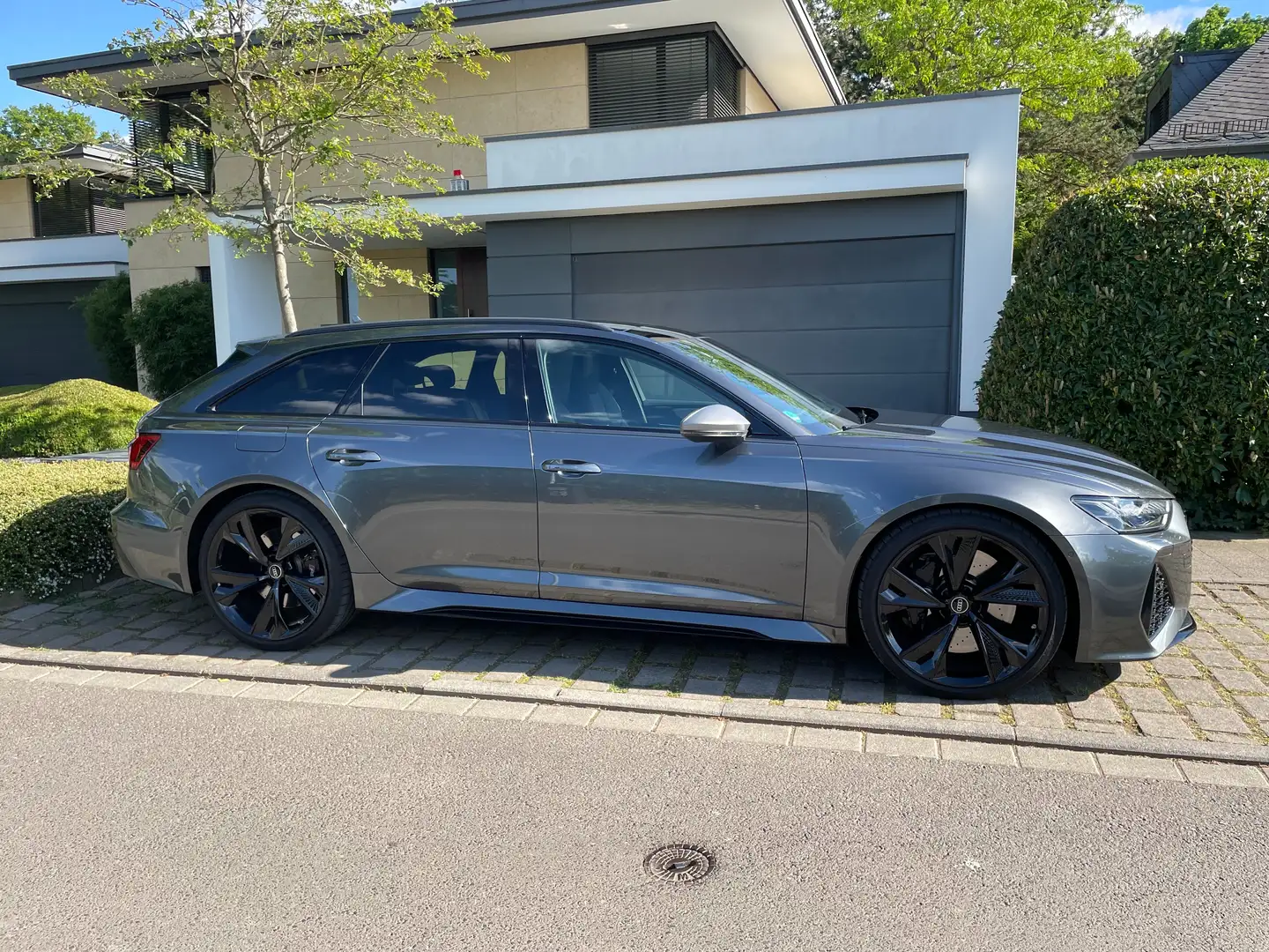 Audi RS6 RS6 Performance Grau - 1