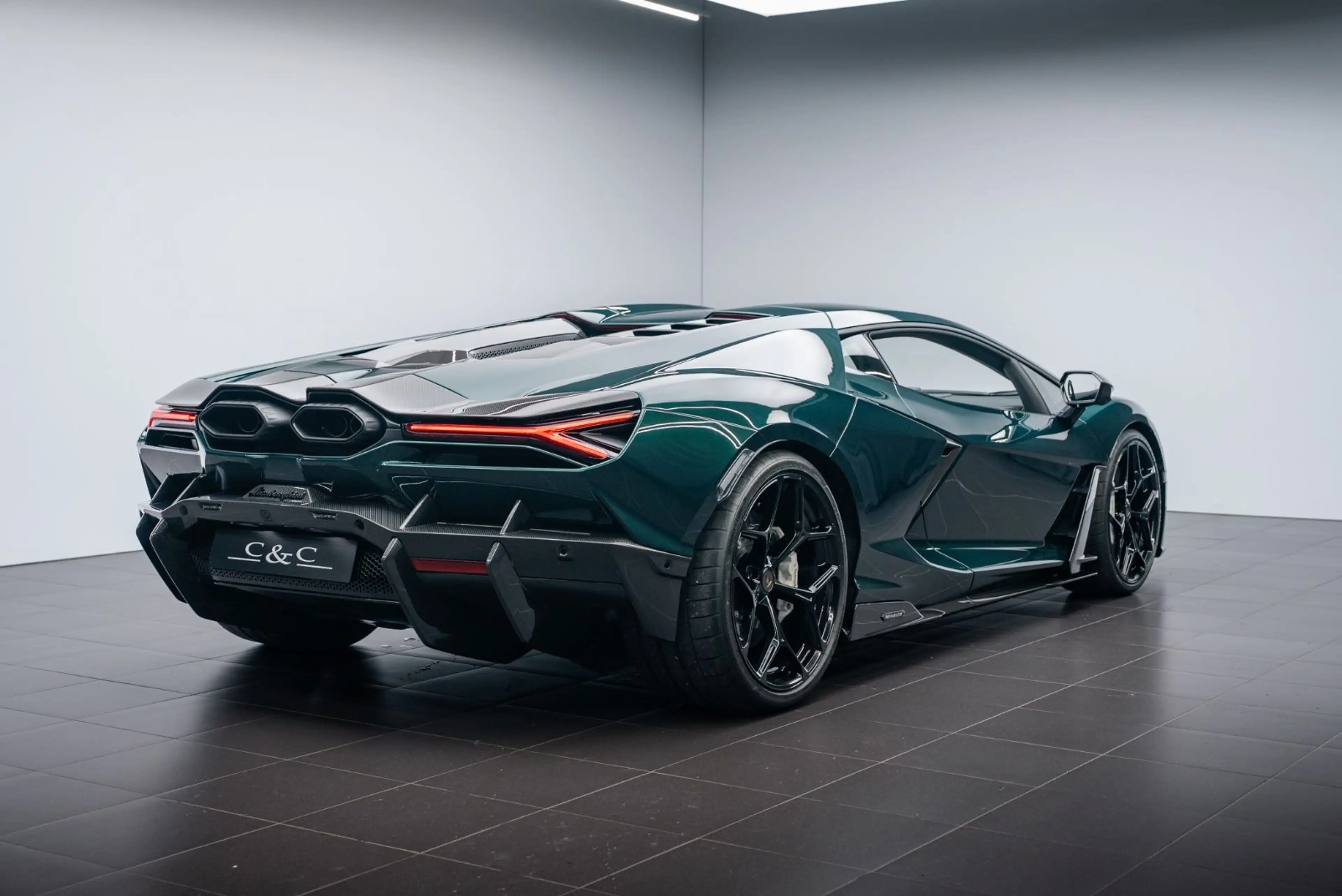 Lamborghini Revuelto FULL CARBON/LIFT/PASSENGER/MY 26 — photo 3