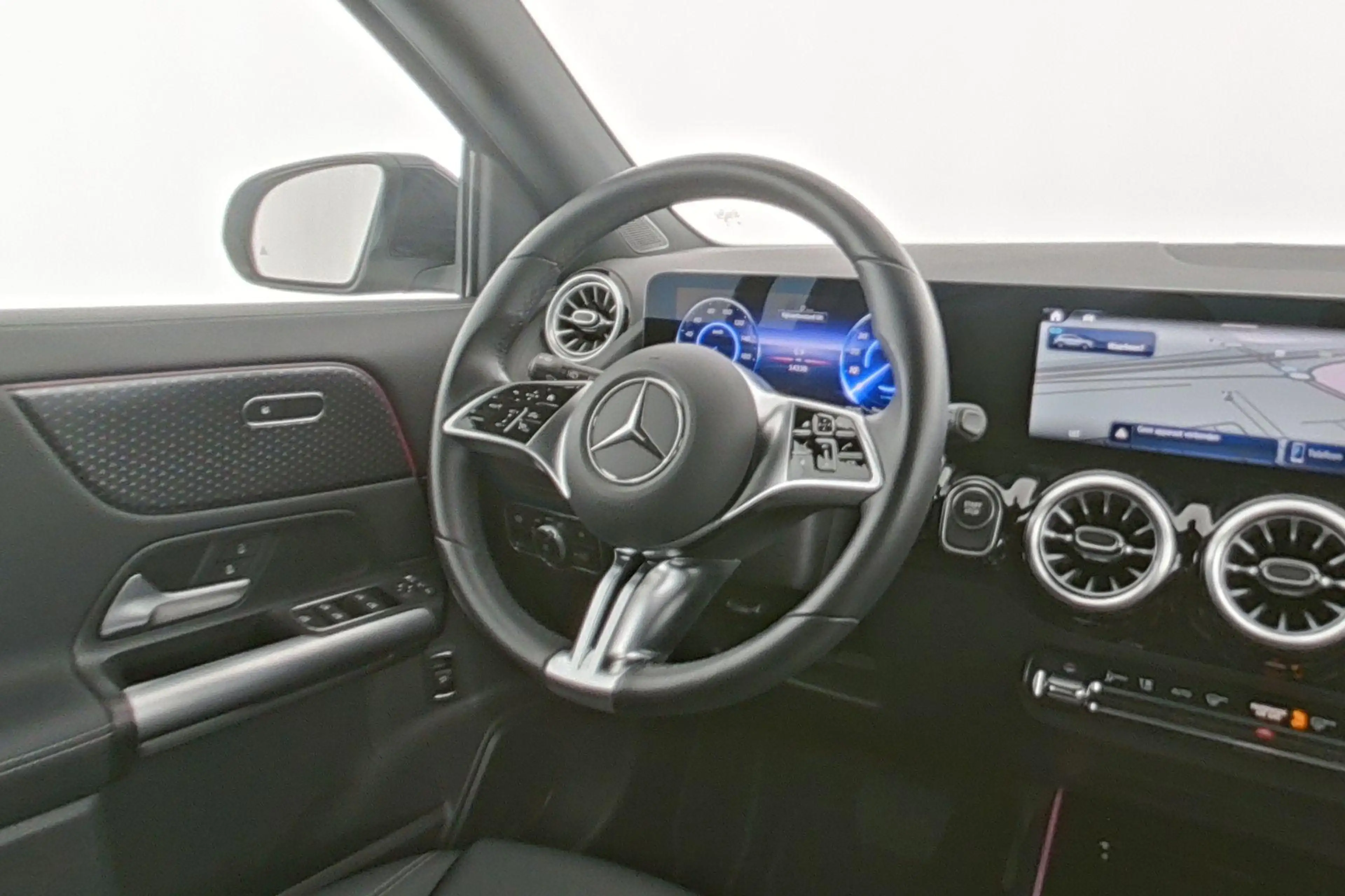 Mercedes-Benz EQA 250 250+ Business Line 71 kWh — photo 13