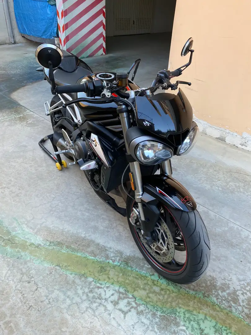 Triumph Street Triple RS Nero - 1