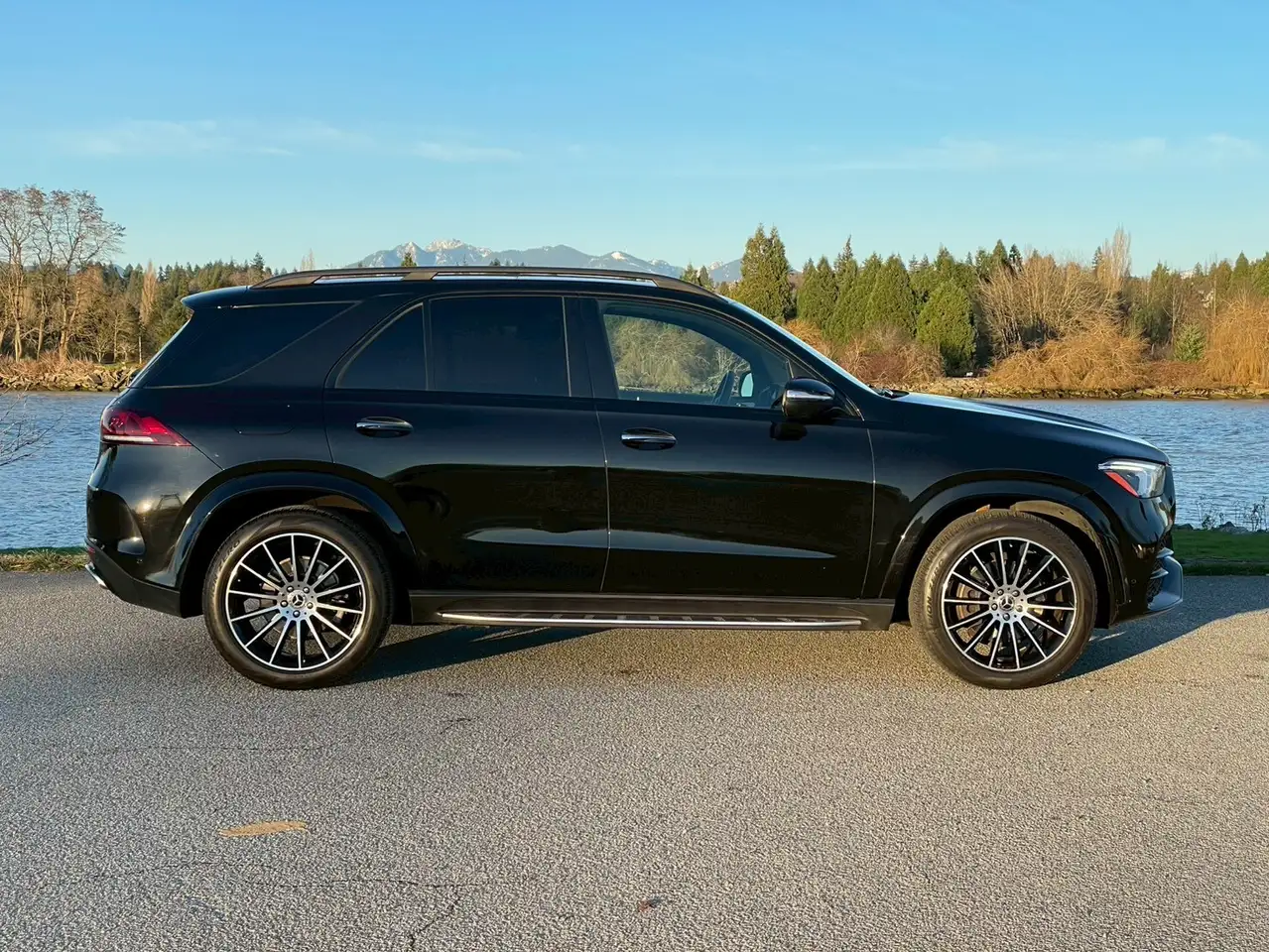 Mercedes-Benz GLE снимка Mercedes-Benz GLE