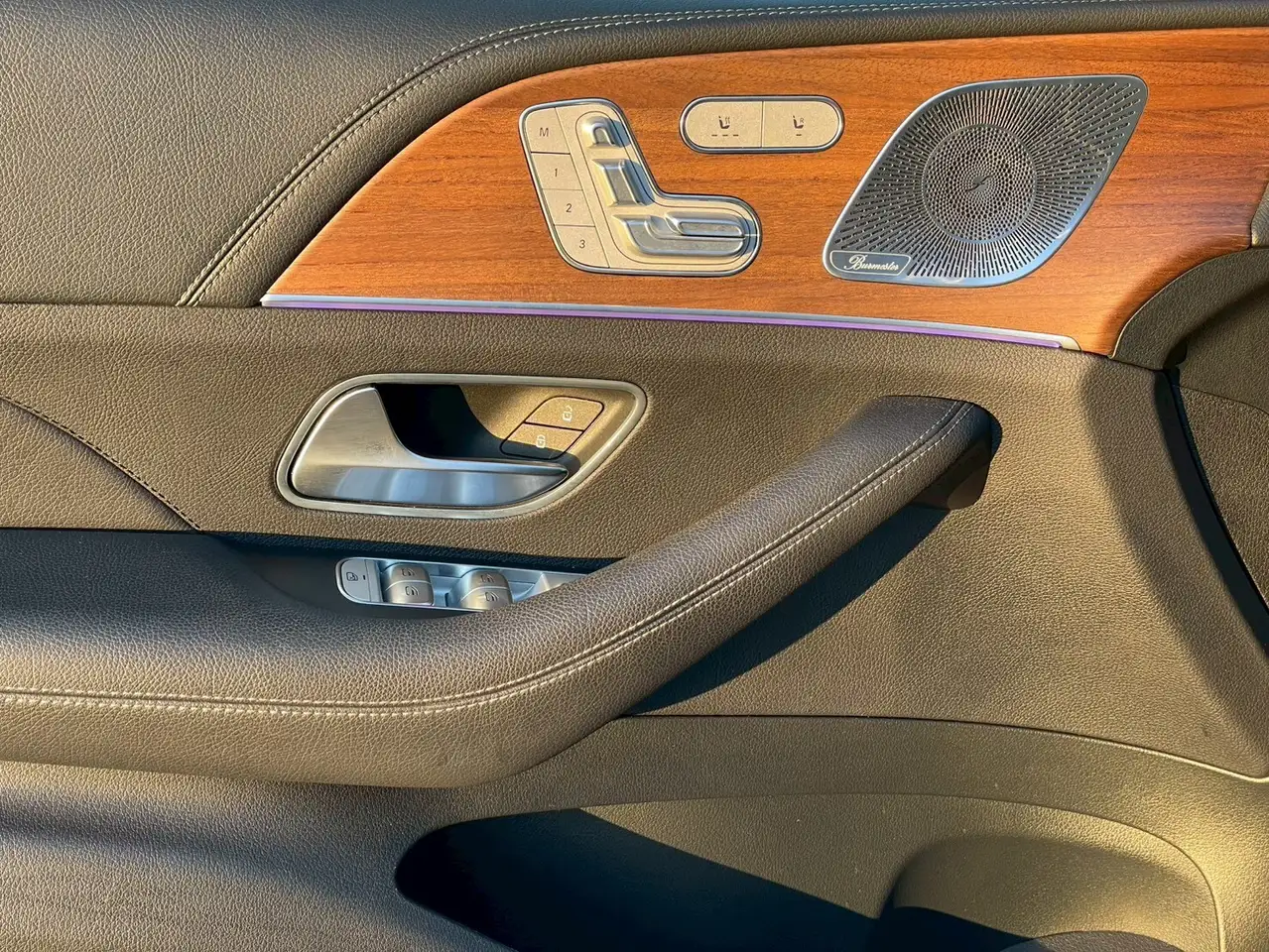 Mercedes-Benz GLE снимка Mercedes-Benz GLE