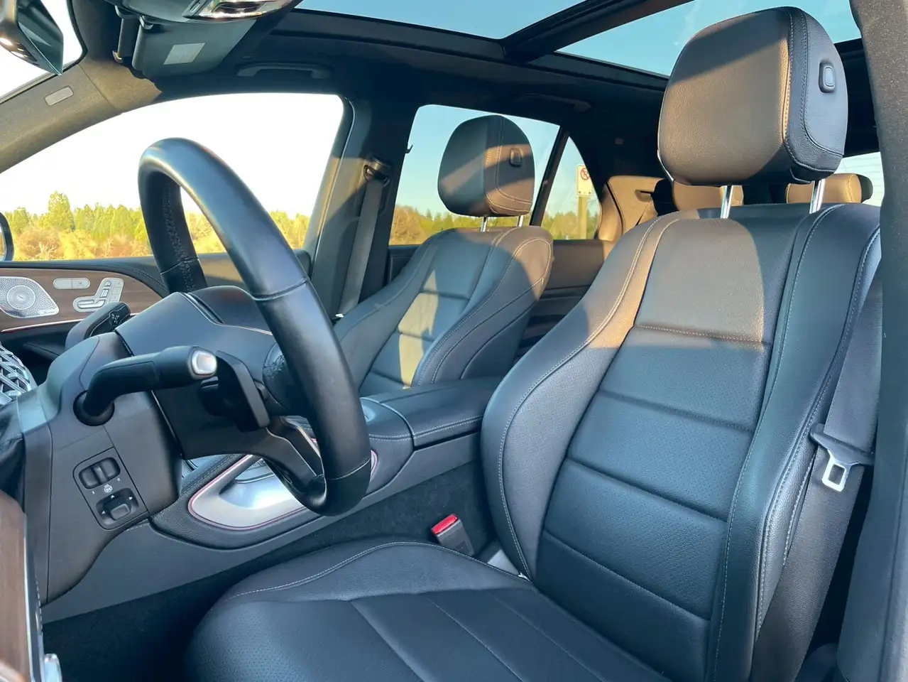 Mercedes-Benz GLE снимка Mercedes-Benz GLE