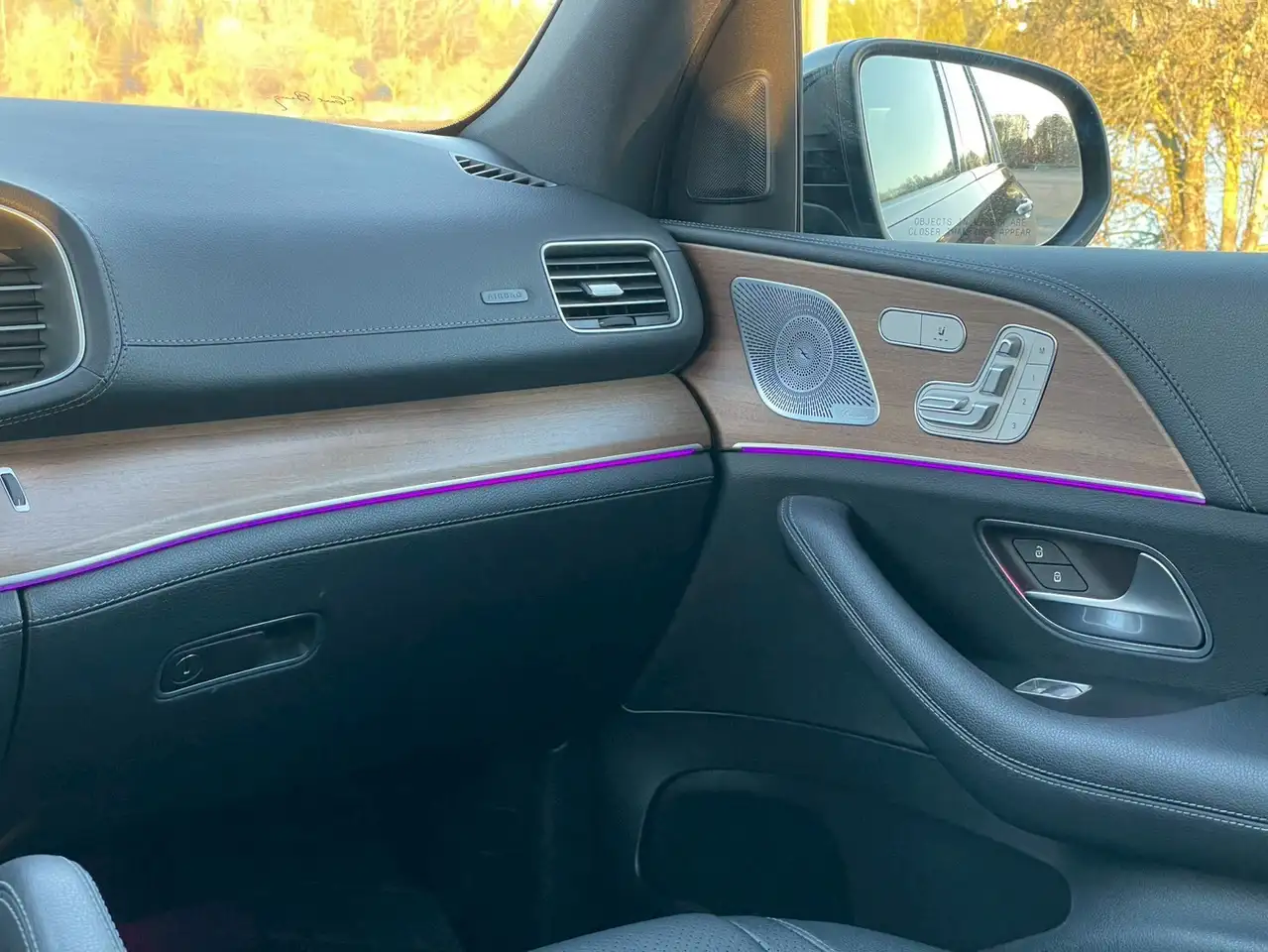 Mercedes-Benz GLE снимка Mercedes-Benz GLE