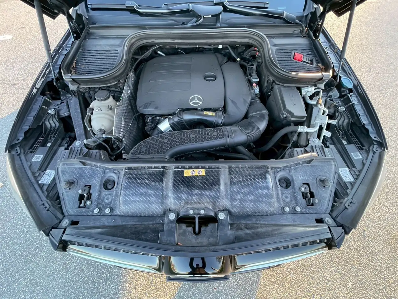 Mercedes-Benz GLE снимка Mercedes-Benz GLE