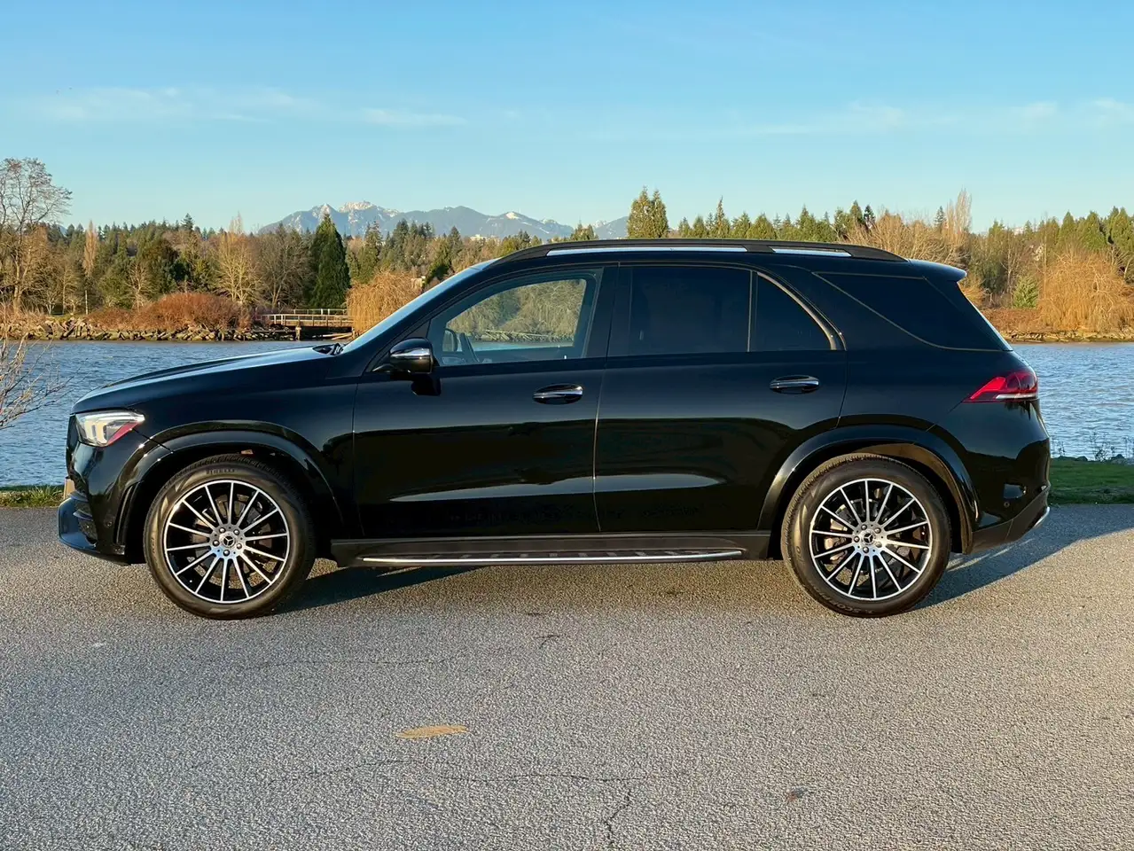 Mercedes-Benz GLE снимка Mercedes-Benz GLE