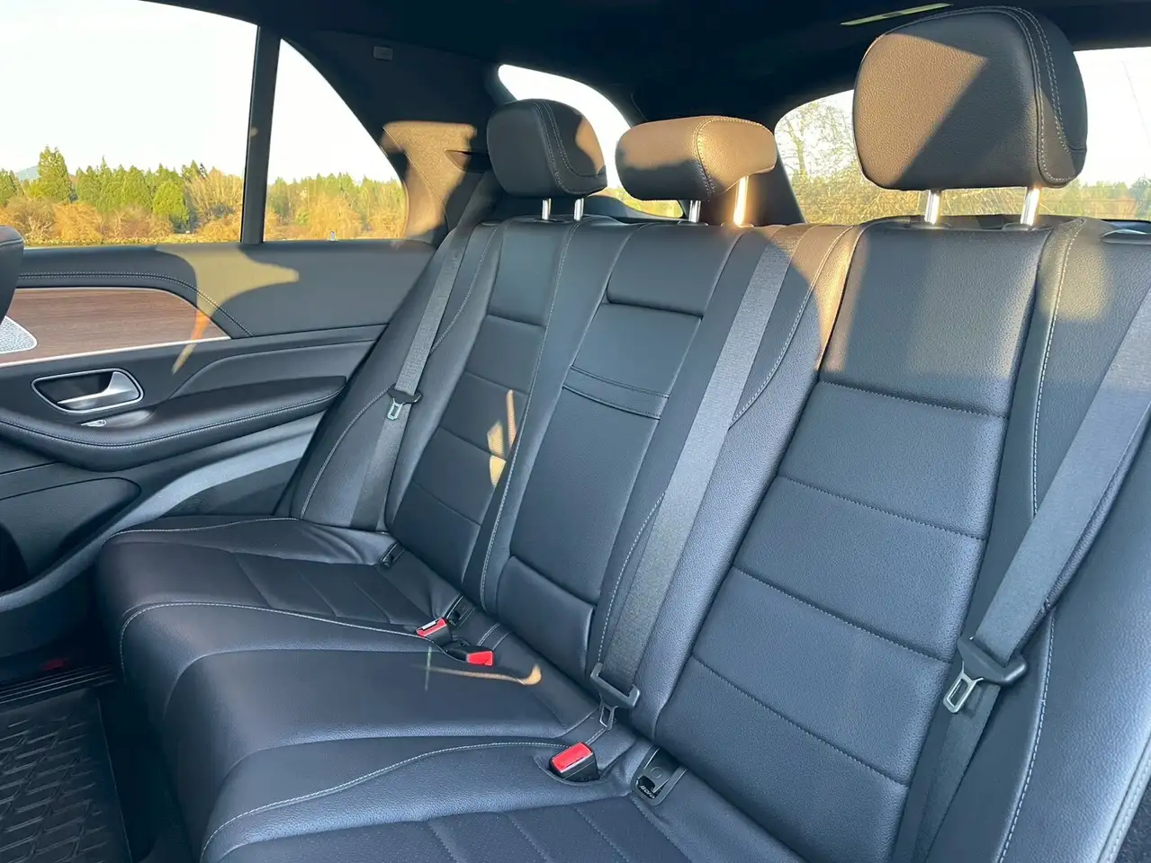 Mercedes-Benz GLE снимка Mercedes-Benz GLE