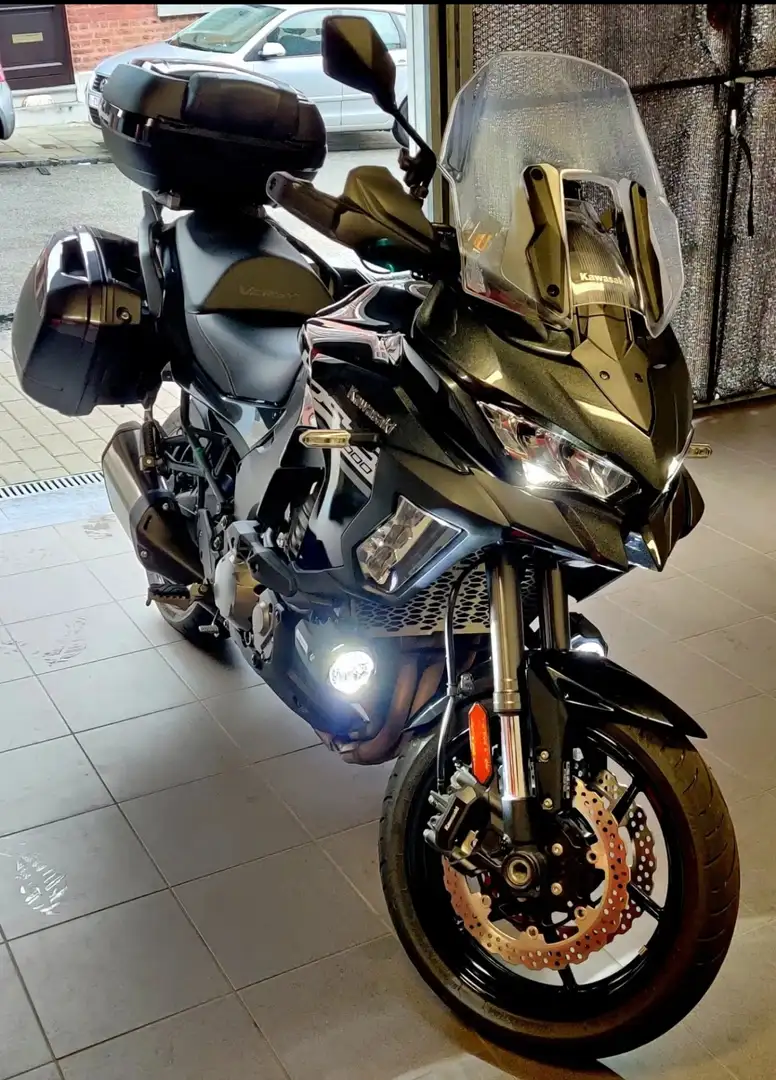 Kawasaki Versys 1000 SE Grand Tourer Černá - 1