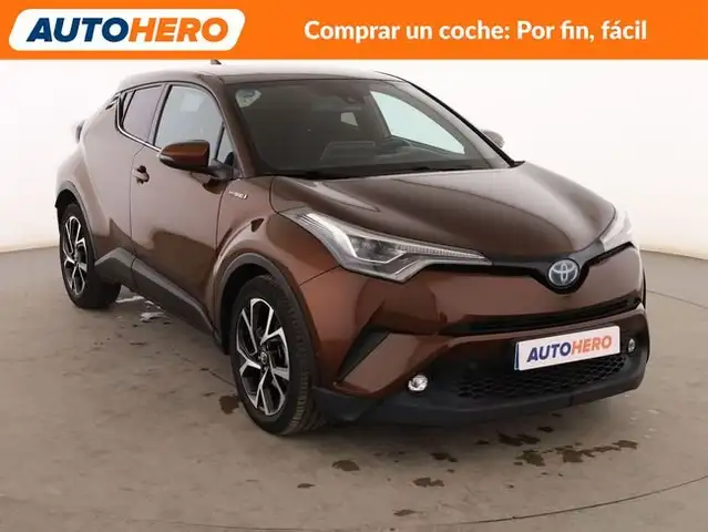 Toyota C-HR view 8
