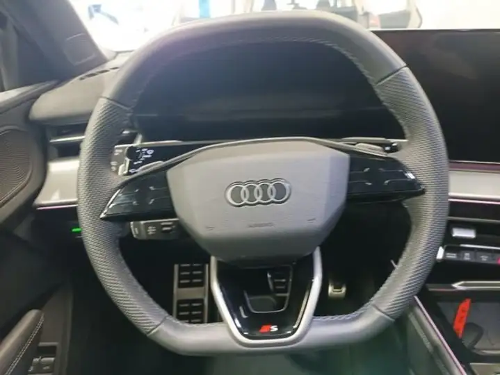 Audi Q3 2025, foto 6