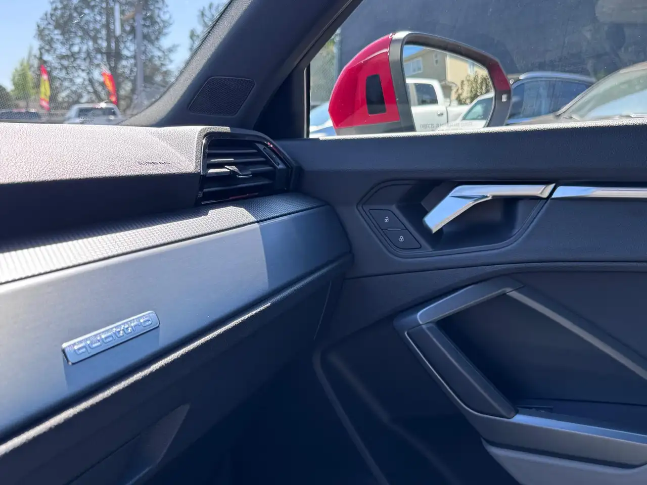 Audi Q3 снимка Audi Q3