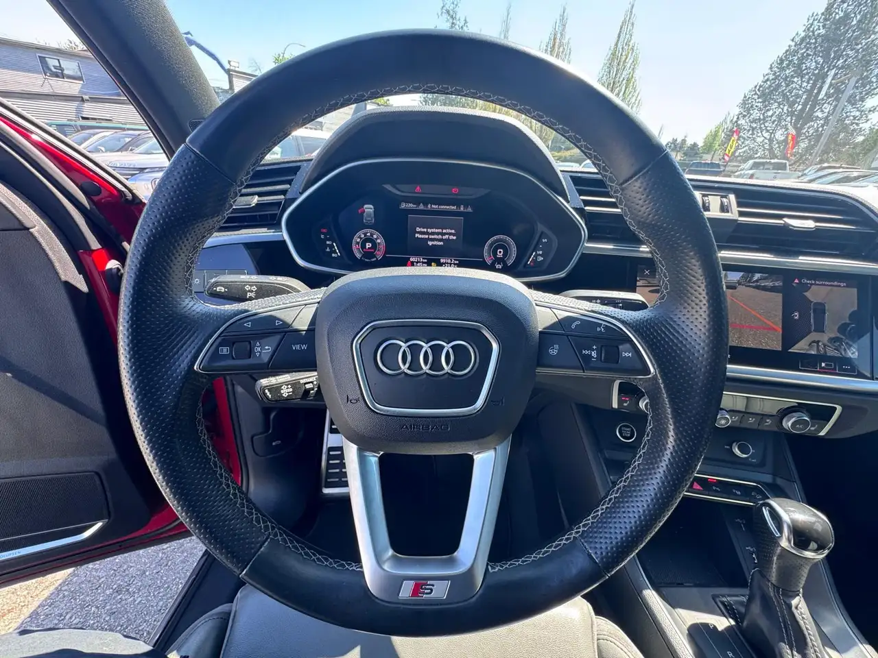 Audi Q3 снимка Audi Q3