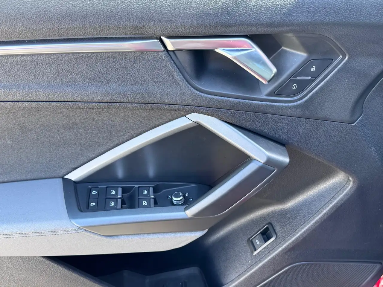Audi Q3 снимка Audi Q3