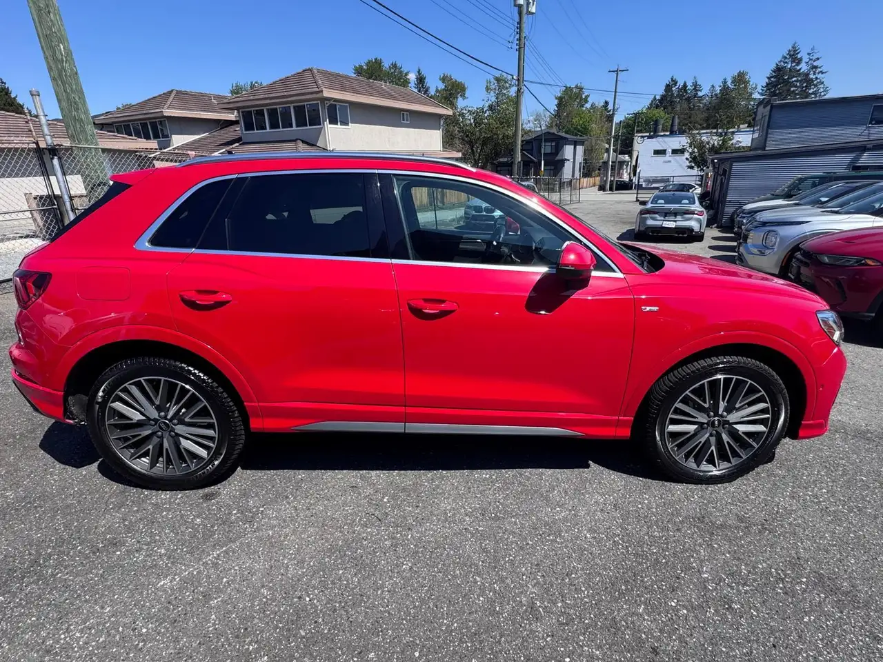 Audi Q3 снимка Audi Q3