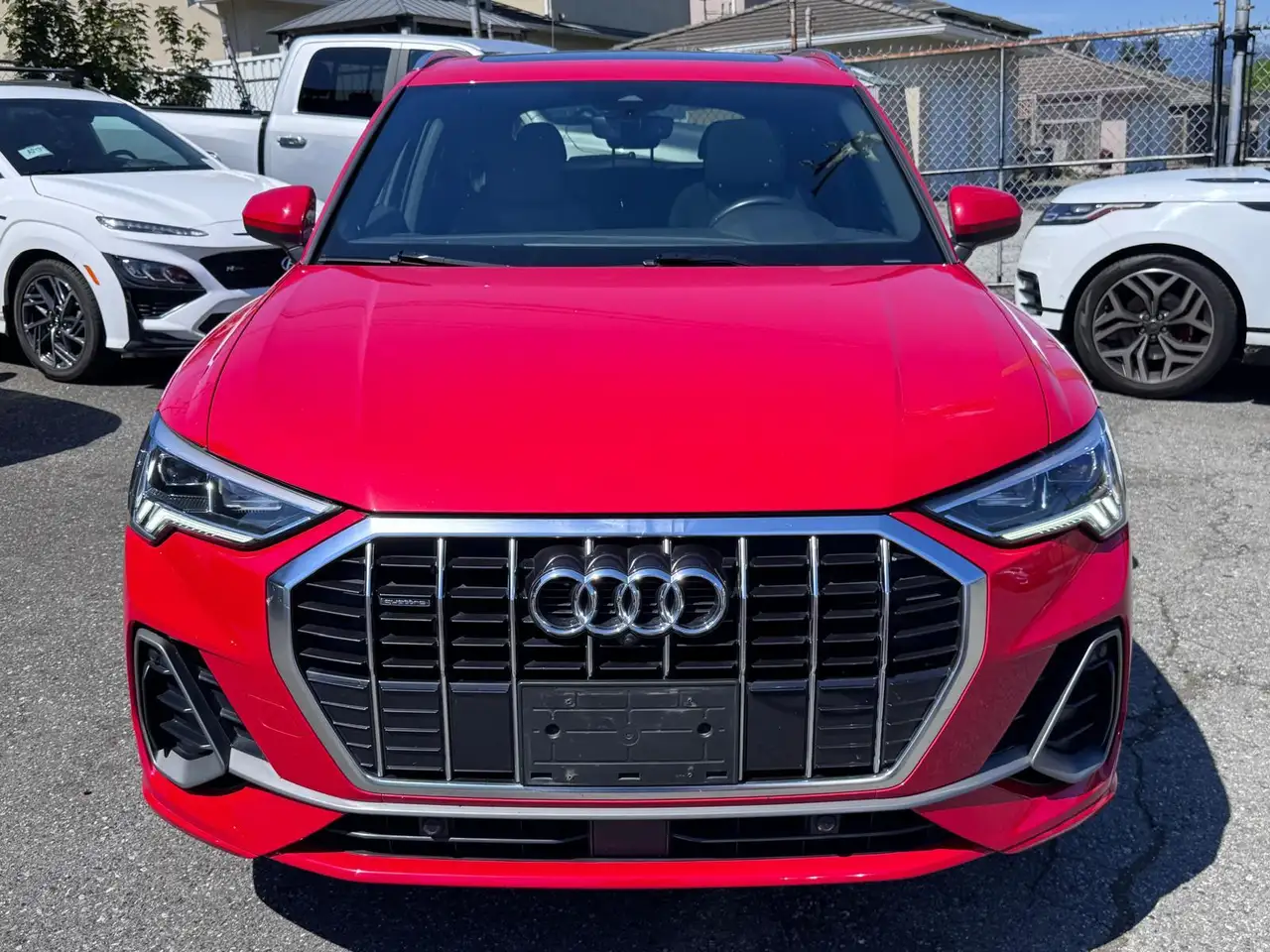 Audi Q3 снимка Audi Q3