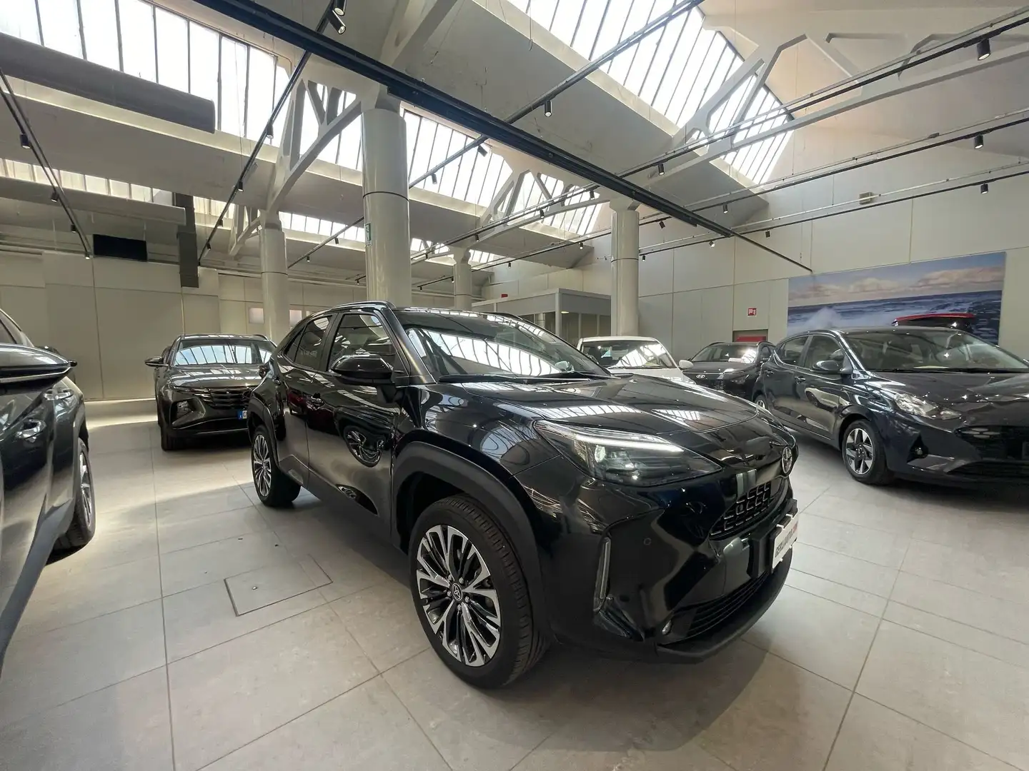 Toyota Yaris Yaris Cross Cross 1.5h Lounge fwd 116cv e-cvt Nero - 2