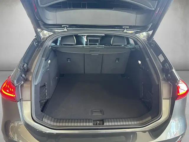 Audi A6 view 5