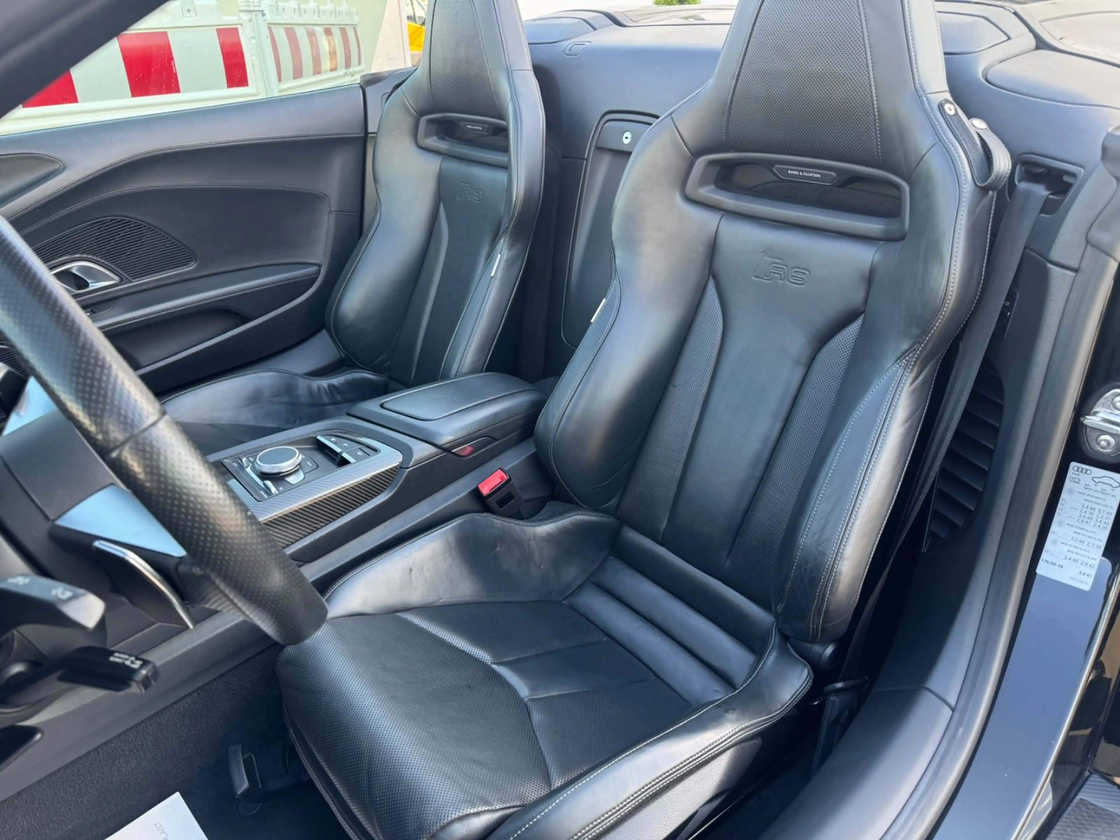 Audi R8 Spyder 5.2 FSI quattro performance*EXCLUSIVE* — photo 4