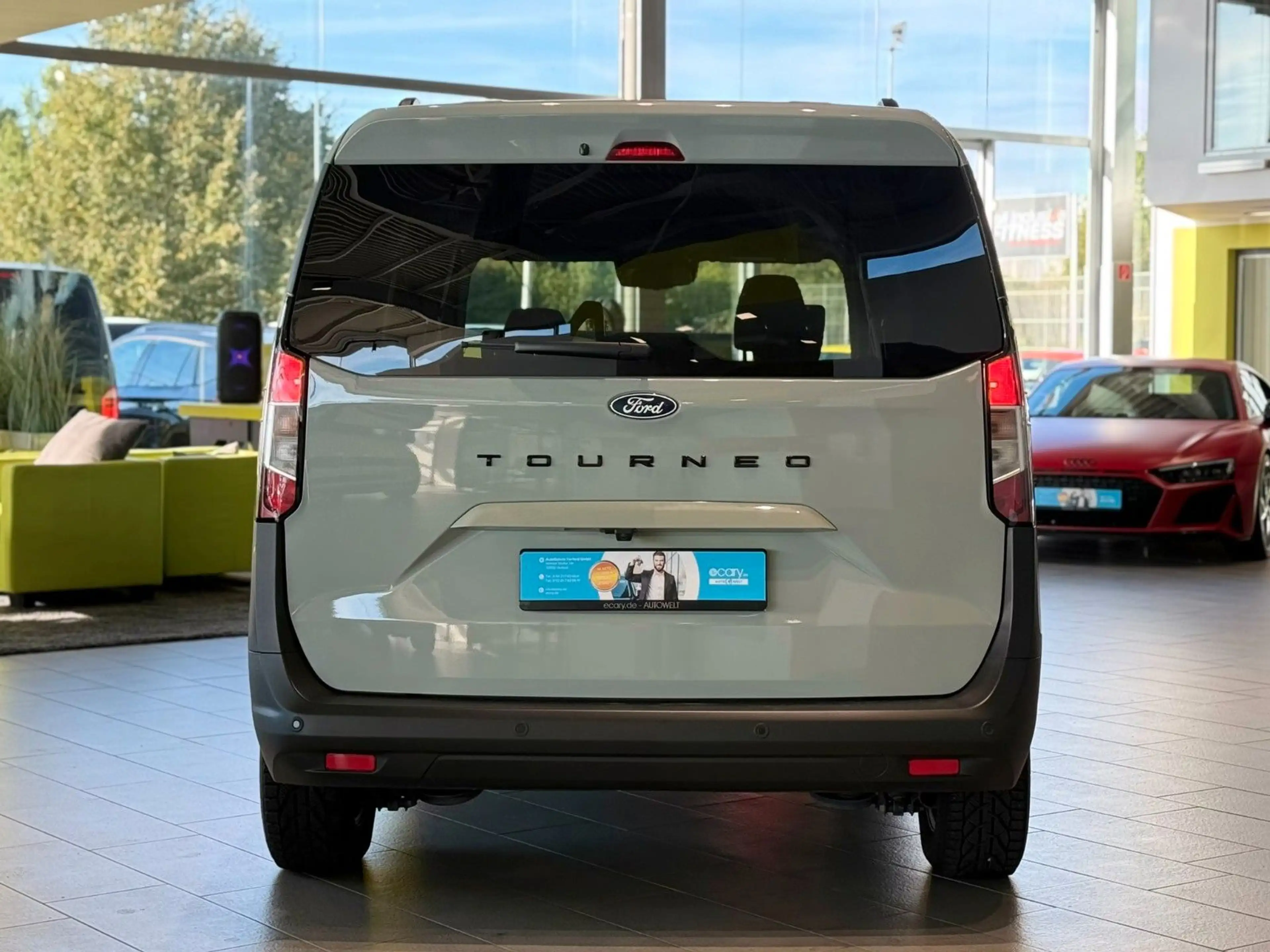 Ford Tourneo Courier Titanium — photo 5