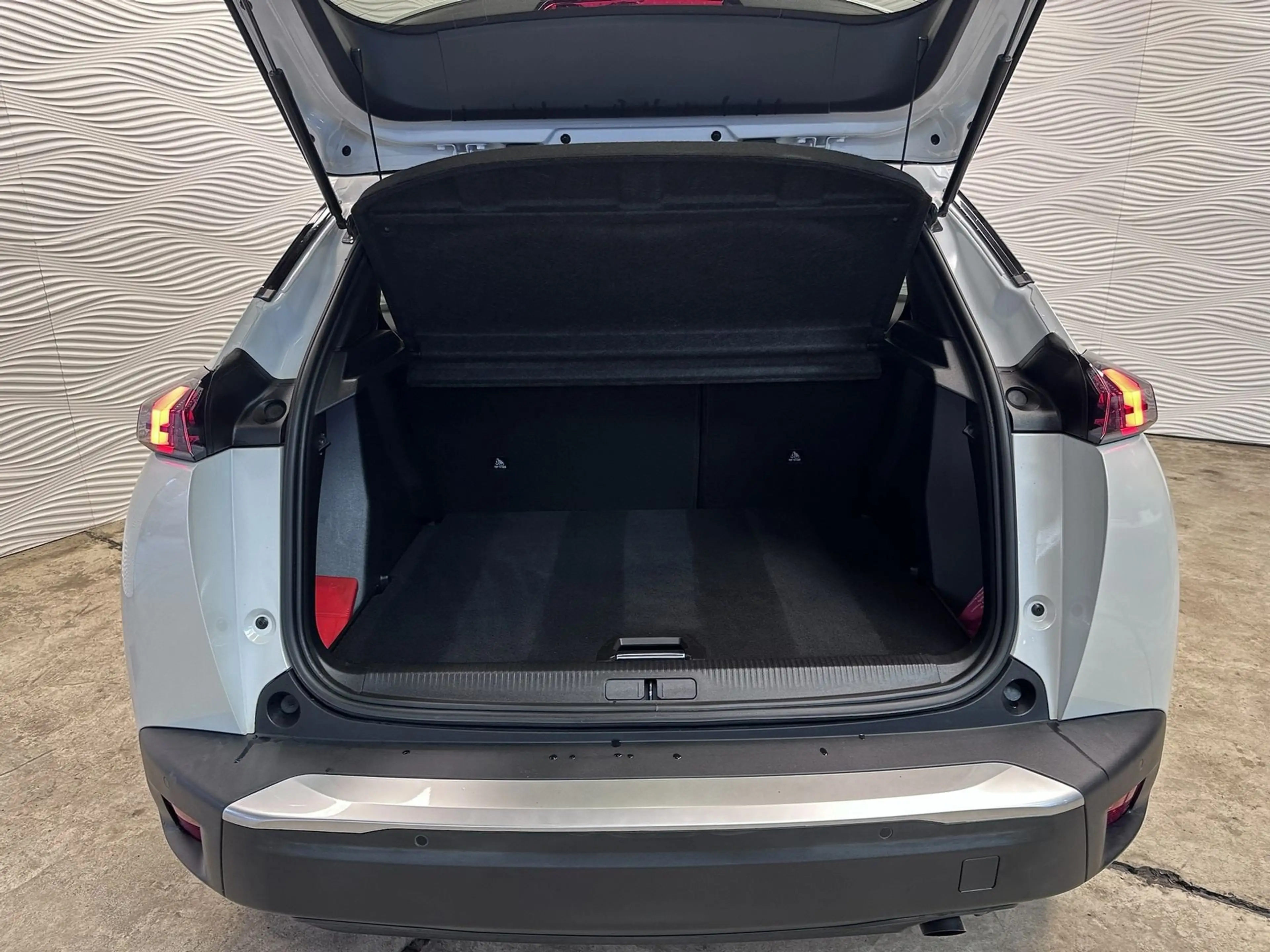 Peugeot 2008 1.2i*S&S*STYLE*CARPLAY*10.317 KM!!!* — photo 26