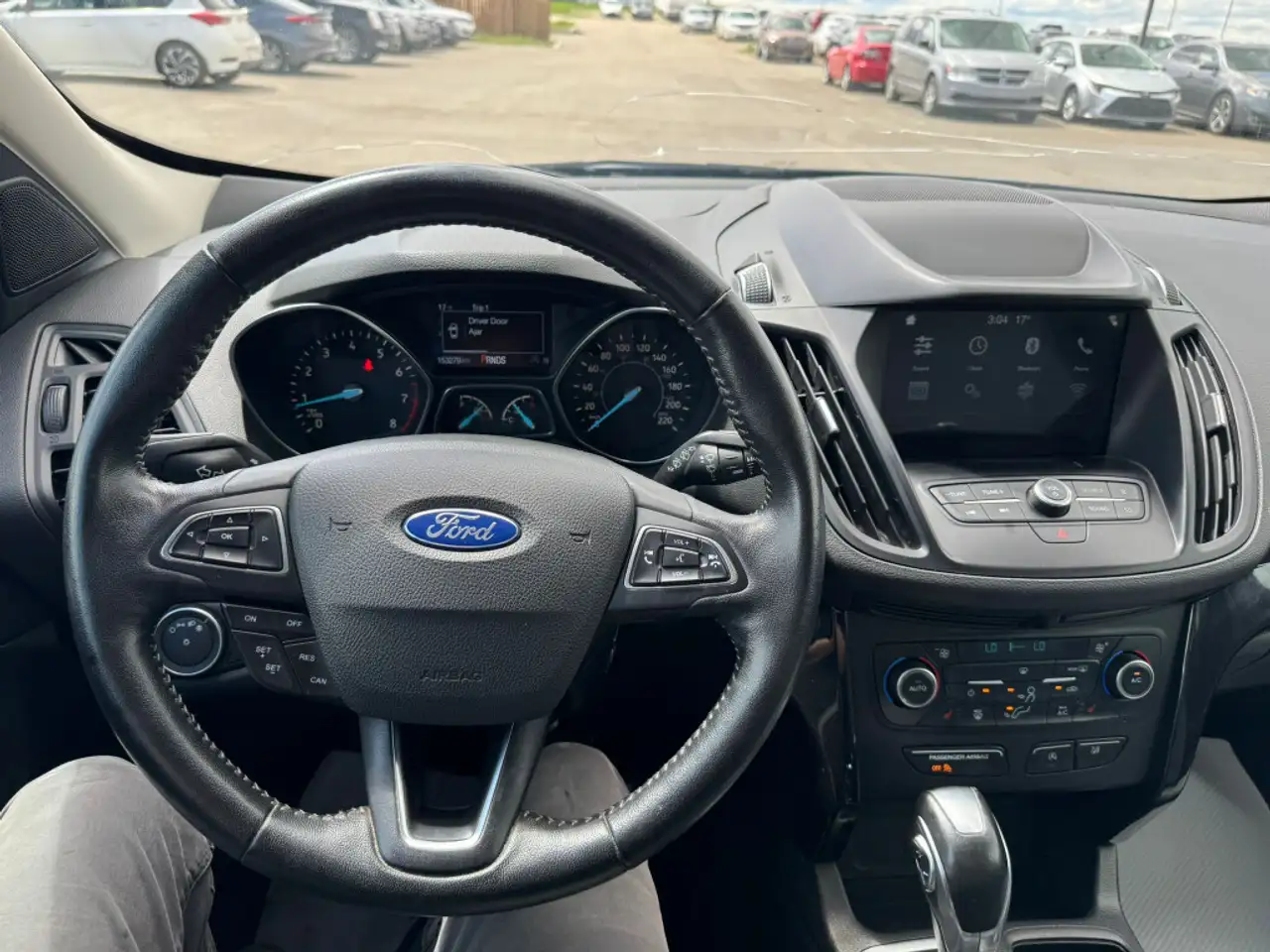 Ford Escape снимка Ford Escape