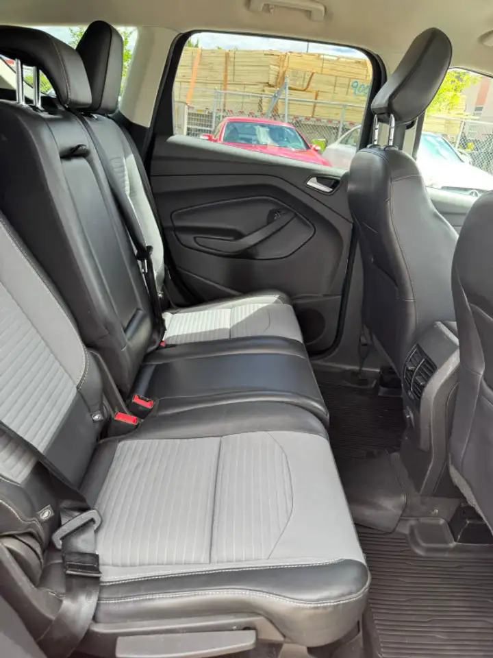 Ford Escape снимка Ford Escape