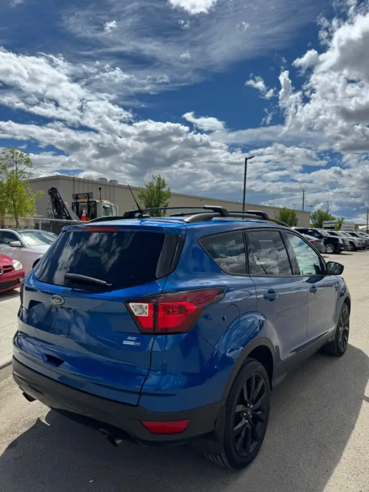 Ford Escape снимка Ford Escape