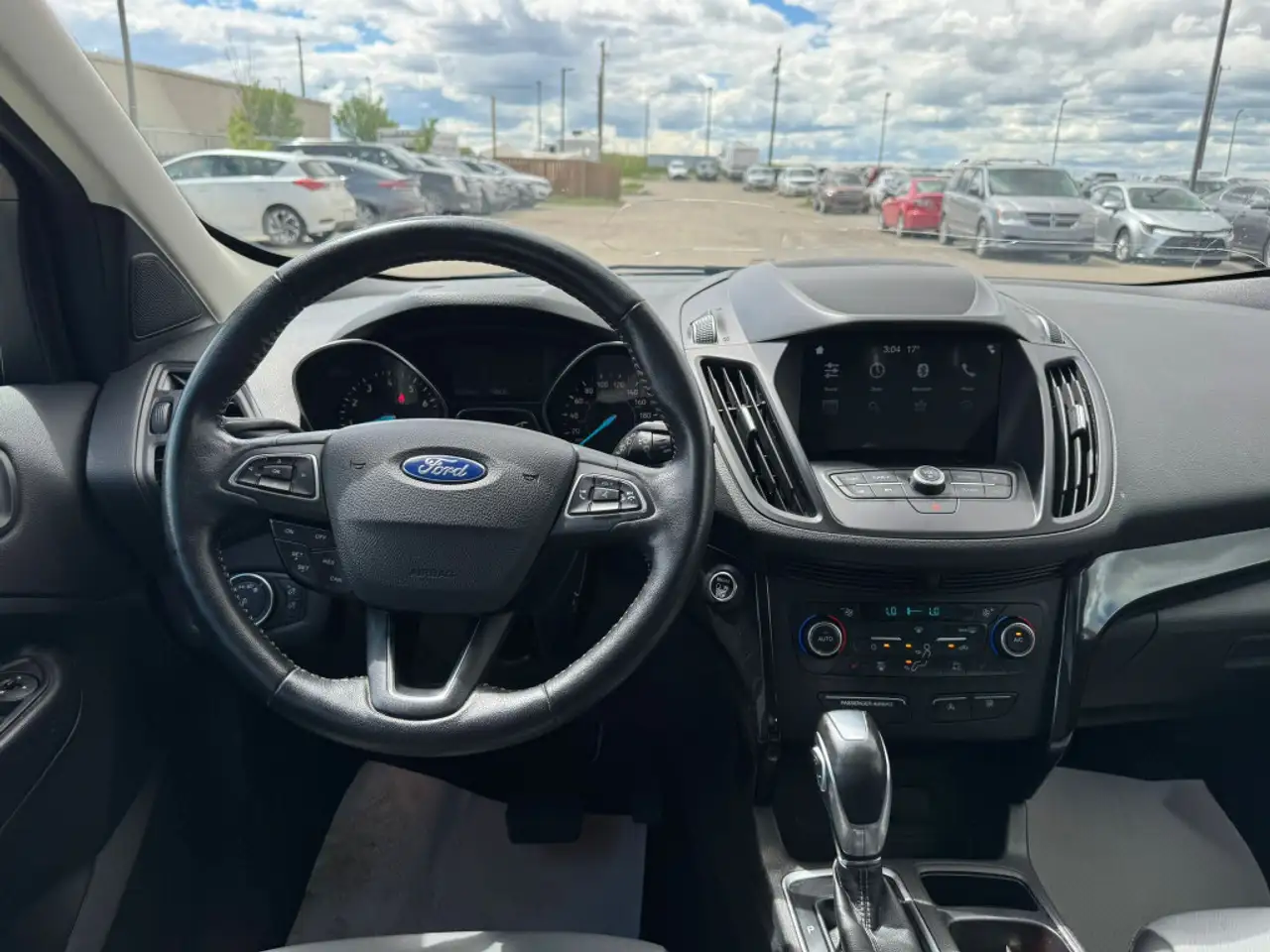 Ford Escape снимка Ford Escape
