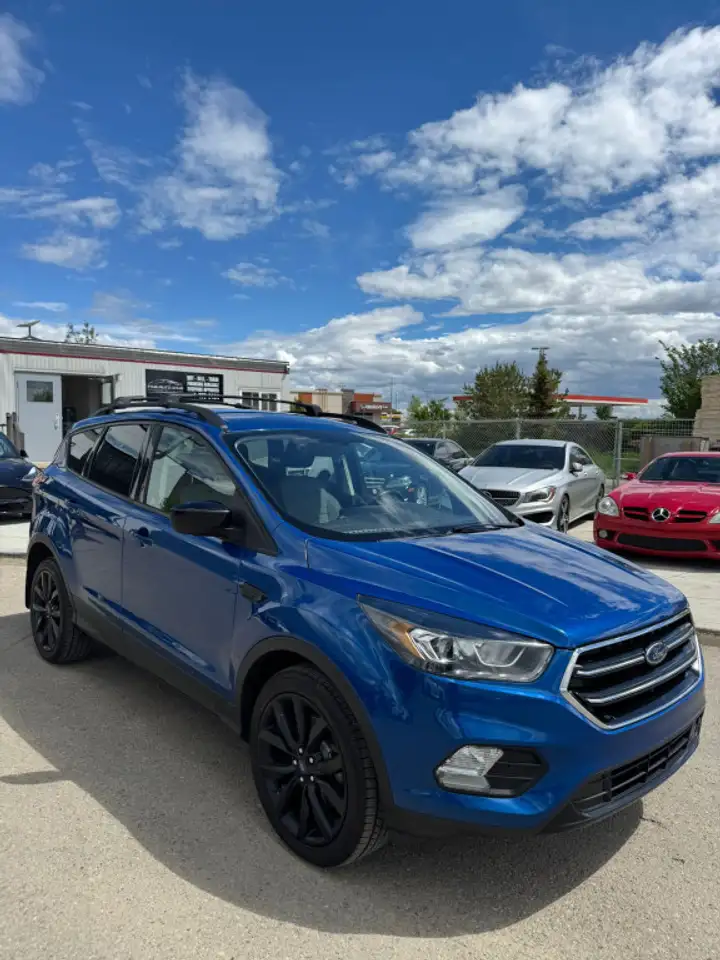 Ford Escape снимка Ford Escape