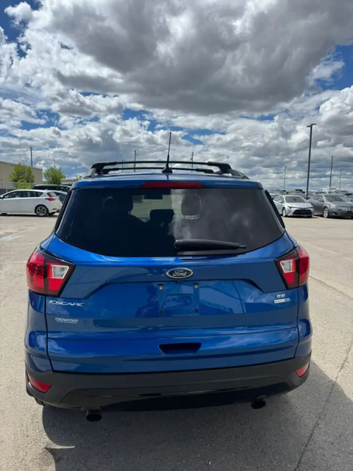 Ford Escape снимка Ford Escape