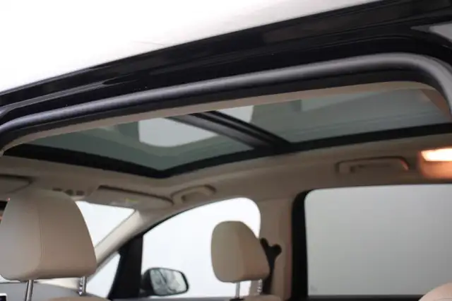 BMW 2 Series view 5
