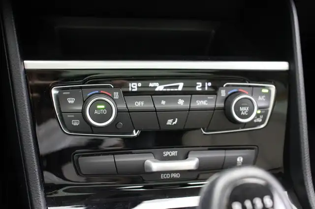 BMW 2 Series view 7