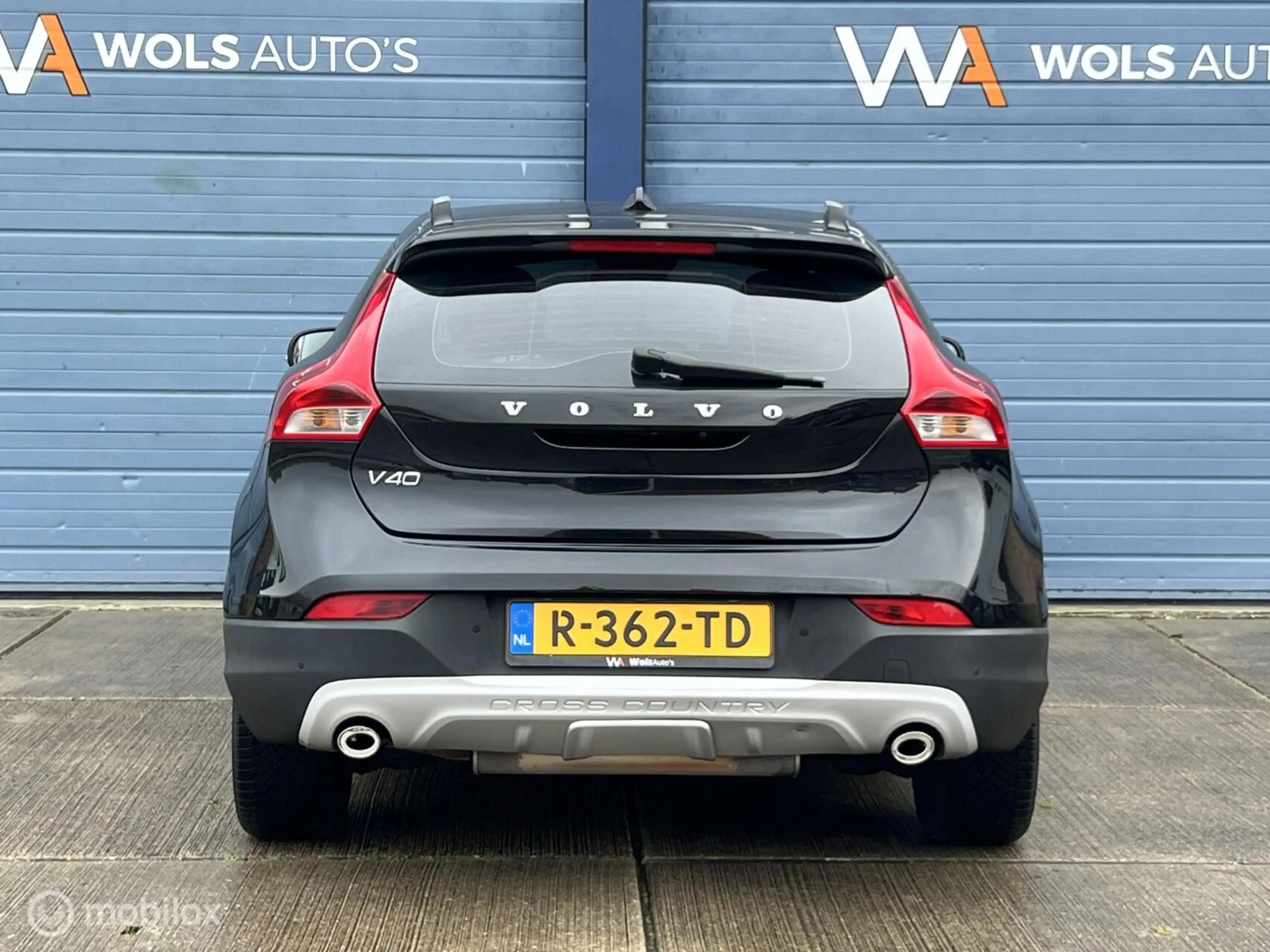 Volvo V40 Cross Country 2.5 T5 AWD Summum / 255 PK / LUXE / BLIS! — photo 15