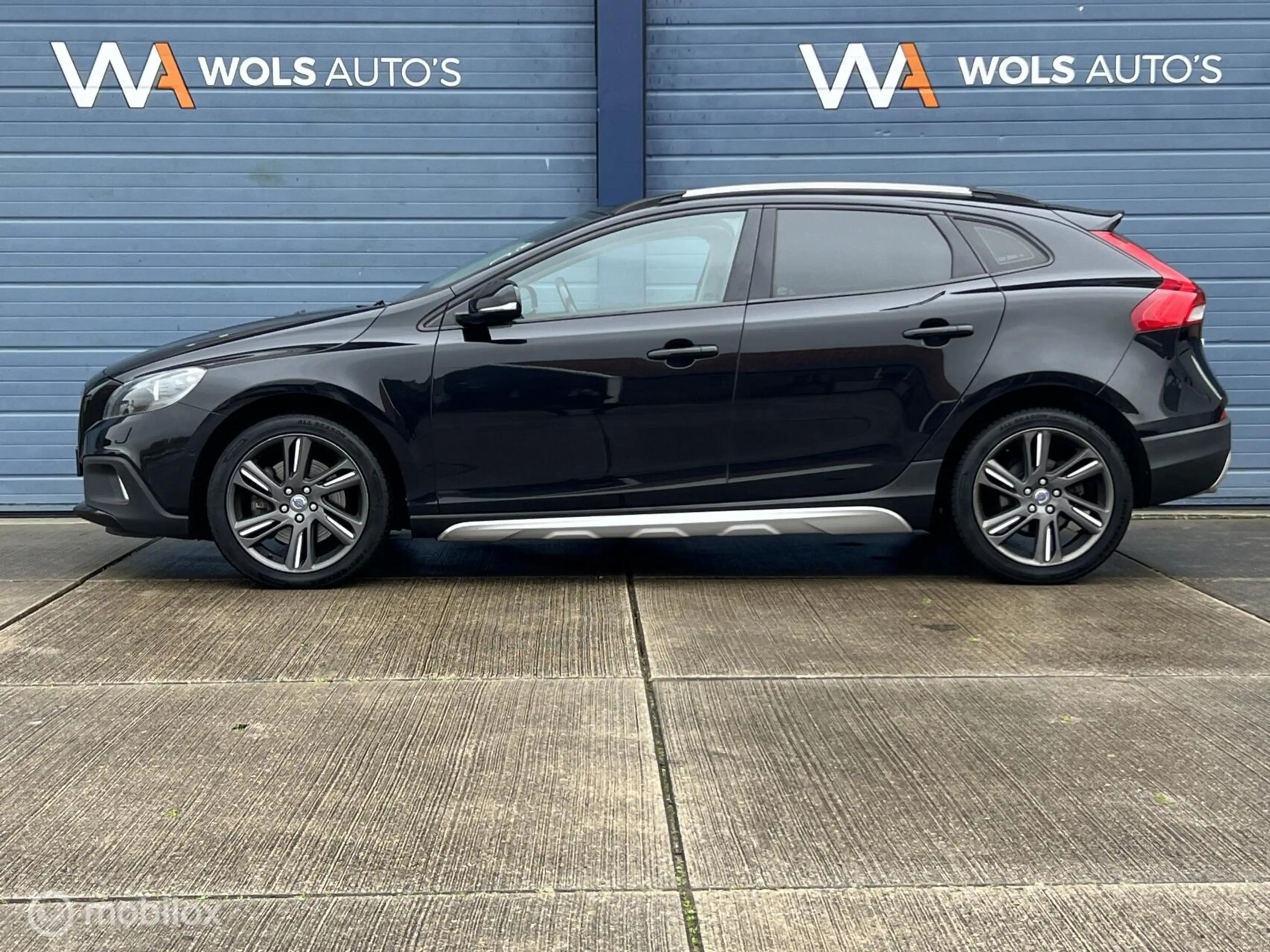 Volvo V40 Cross Country 2.5 T5 AWD Summum / 255 PK / LUXE / BLIS! — photo 12