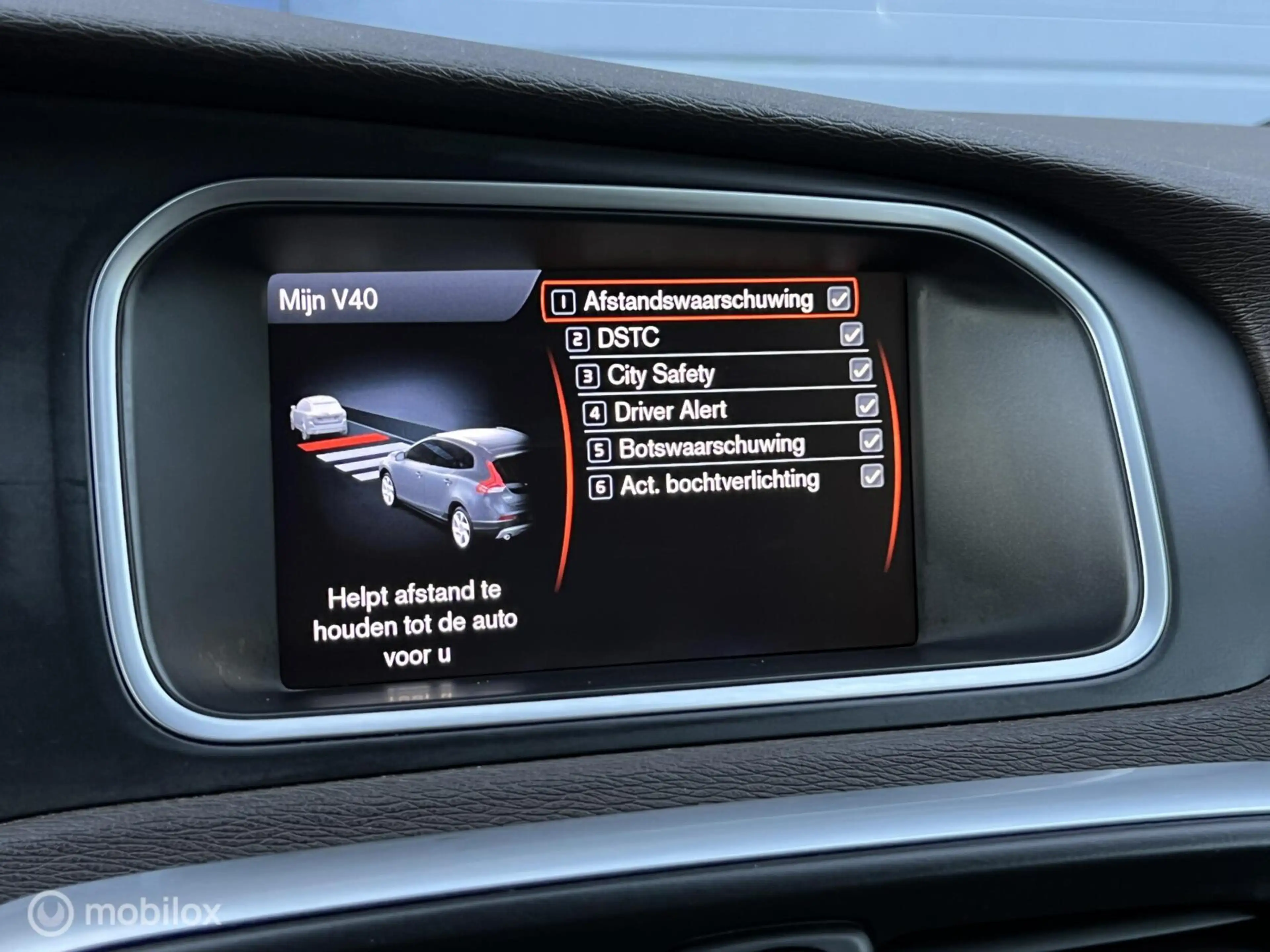 Volvo V40 Cross Country 2.5 T5 AWD Summum / 255 PK / LUXE / BLIS! — photo 29