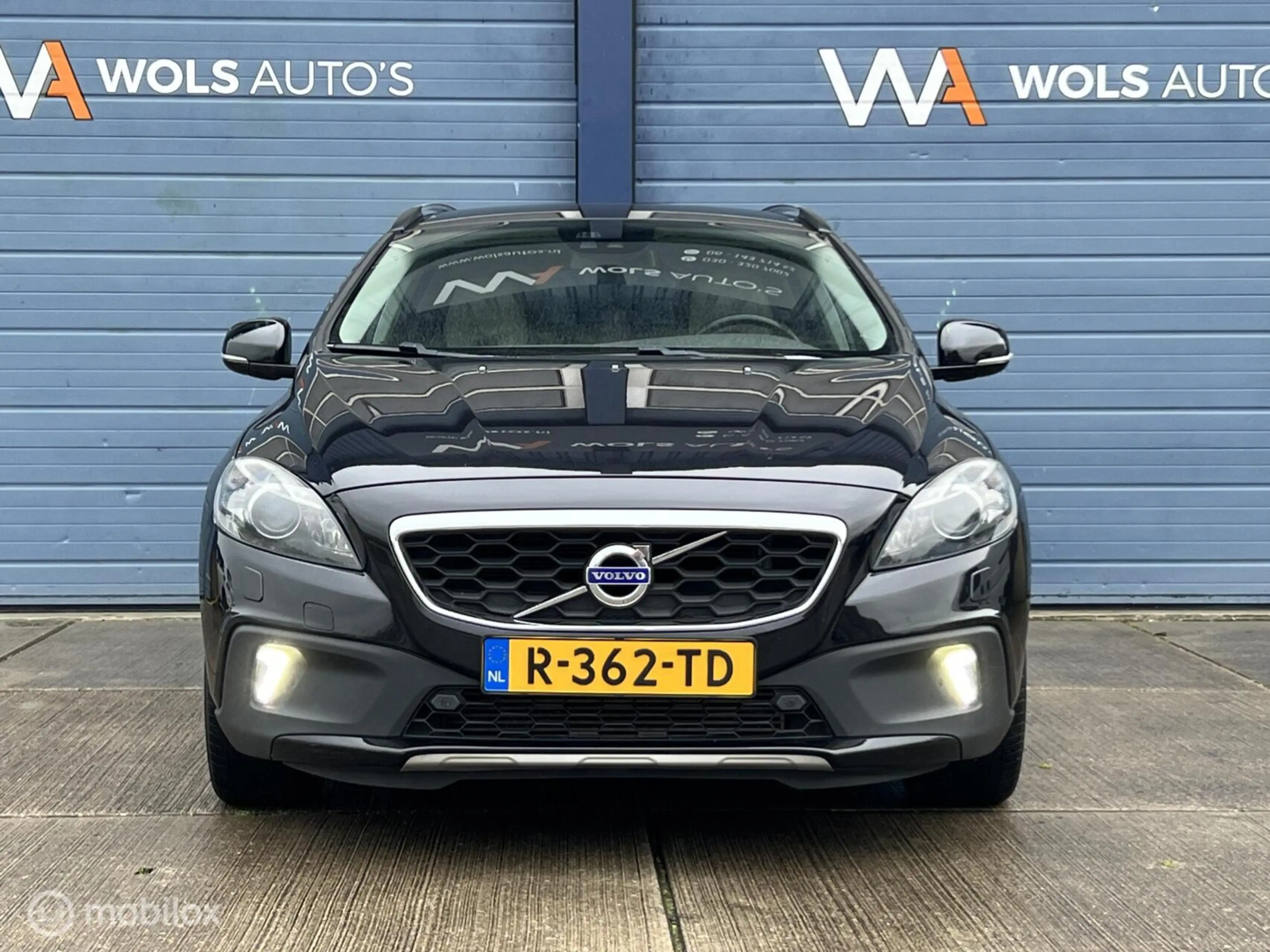 Volvo V40 Cross Country 2.5 T5 AWD Summum / 255 PK / LUXE / BLIS! — photo 13