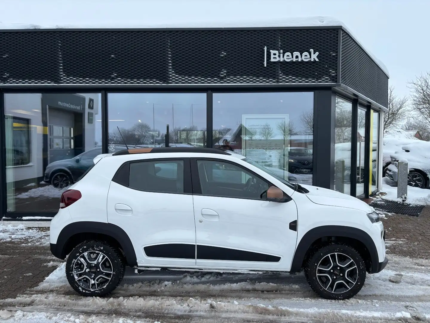 Dacia Spring Extreme Electric 65 Blanc - 1