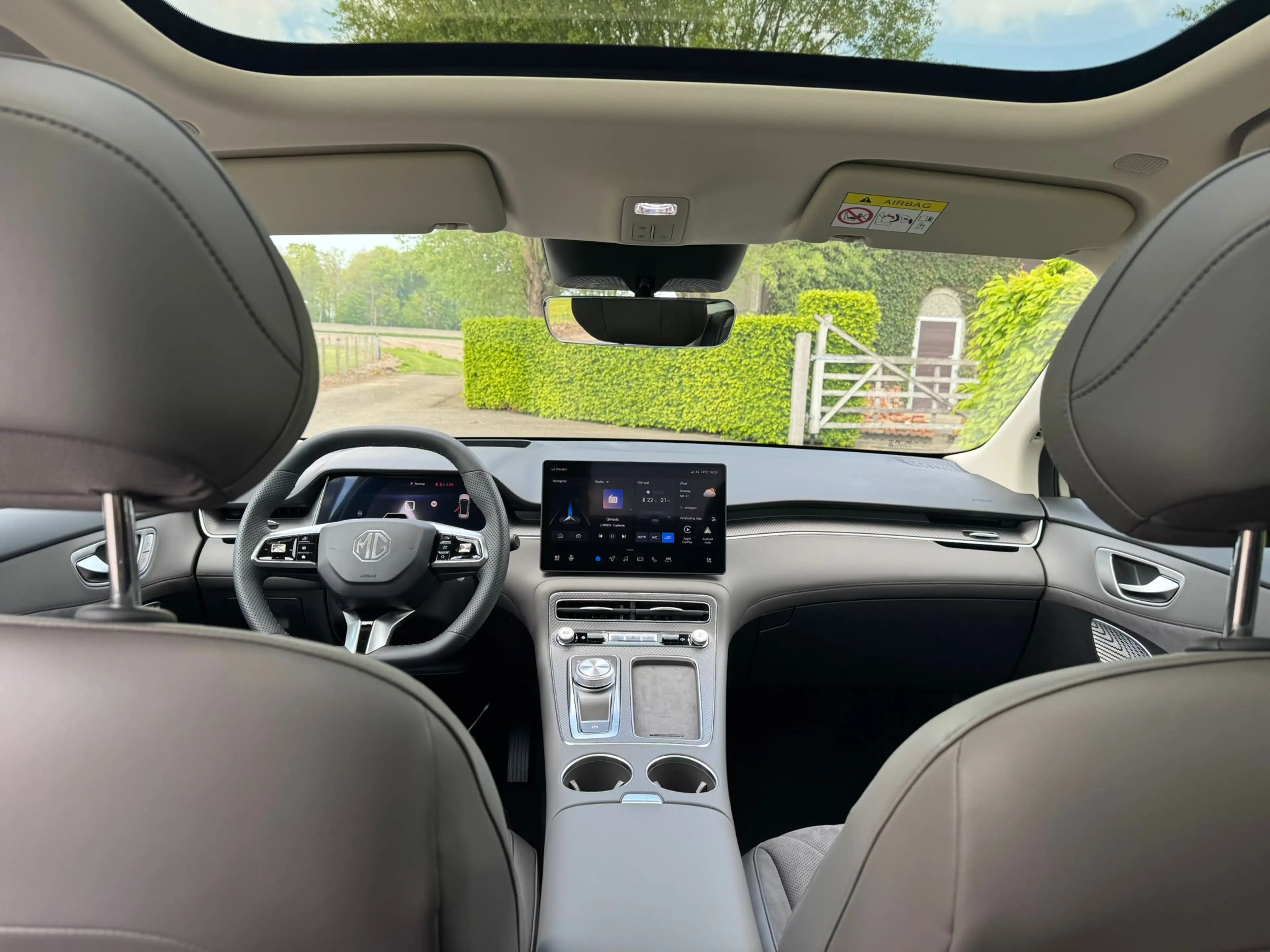 MG S6 EV LUXURY 77 KWH A6 RWD — photo 8